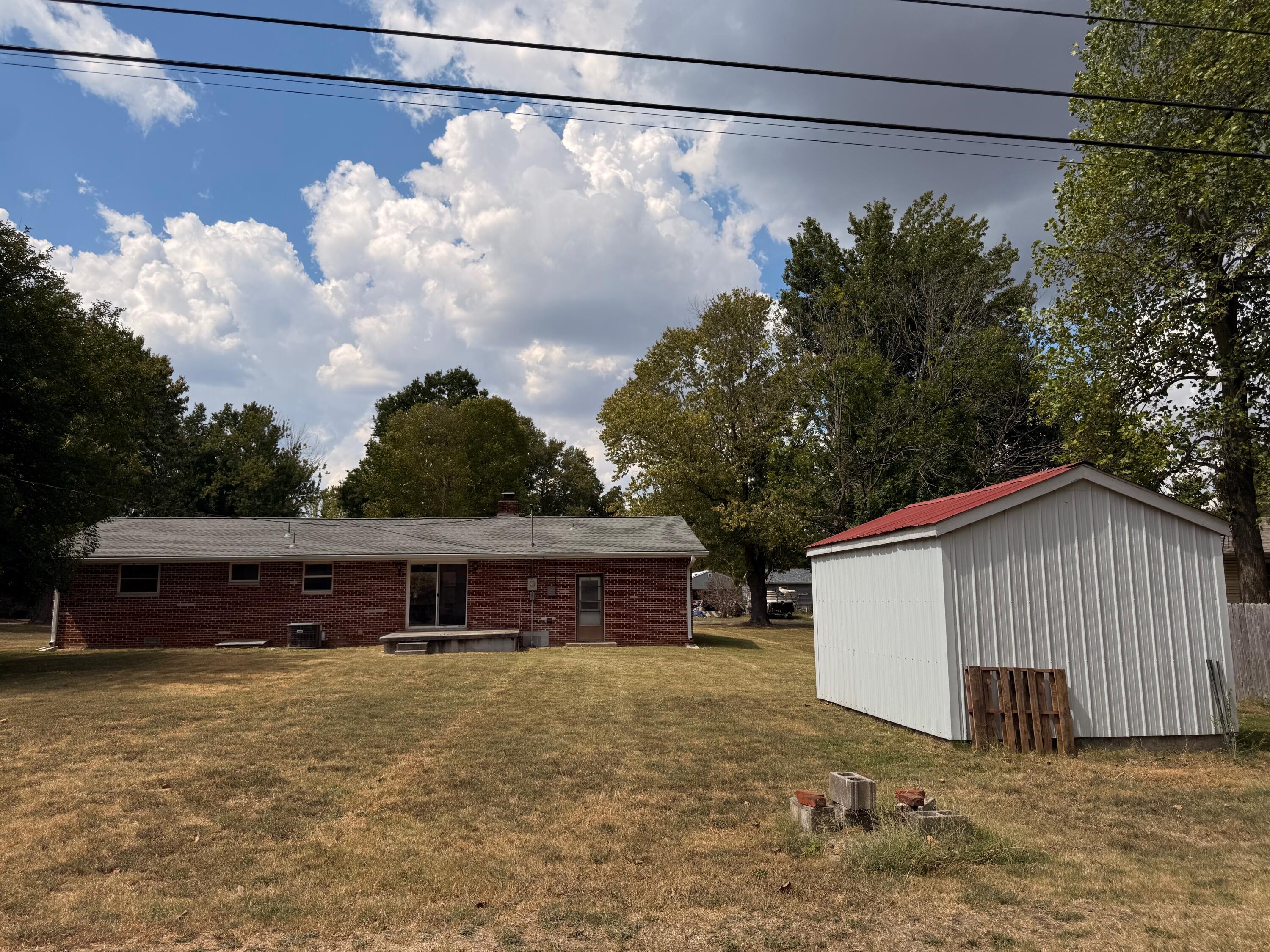 Photo 9 - Residential for sale – 1404 S Madison Avenue  Aurora, MO