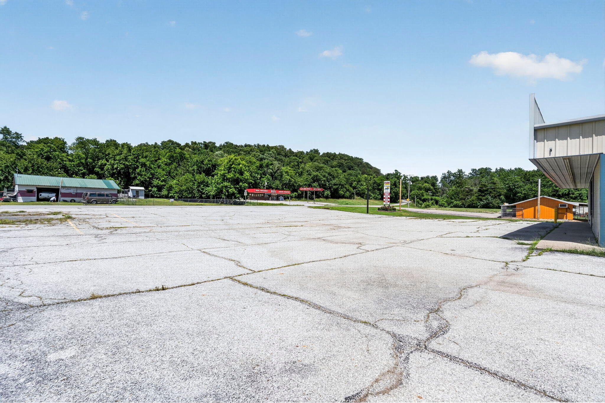 Photo 25 - Commercial Sale for sale – 520 N Cliffside Drive  Noel, MO