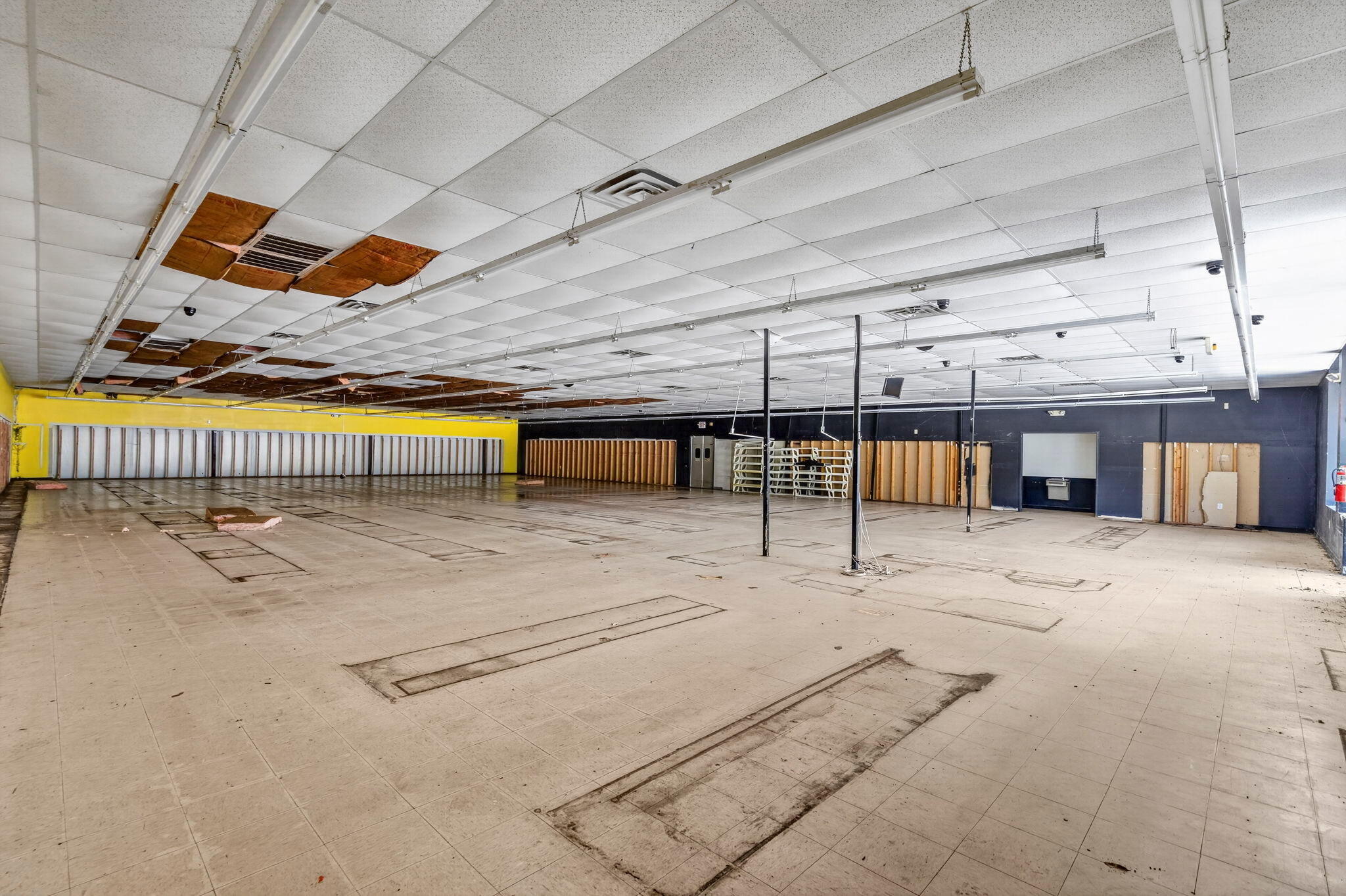 Photo 11 - Commercial Sale for sale – 520 N Cliffside Drive  Noel, MO