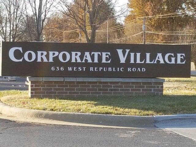 Photo 2 - Commercial Lease for sale – 636 W Republic Road  Springfield, MO