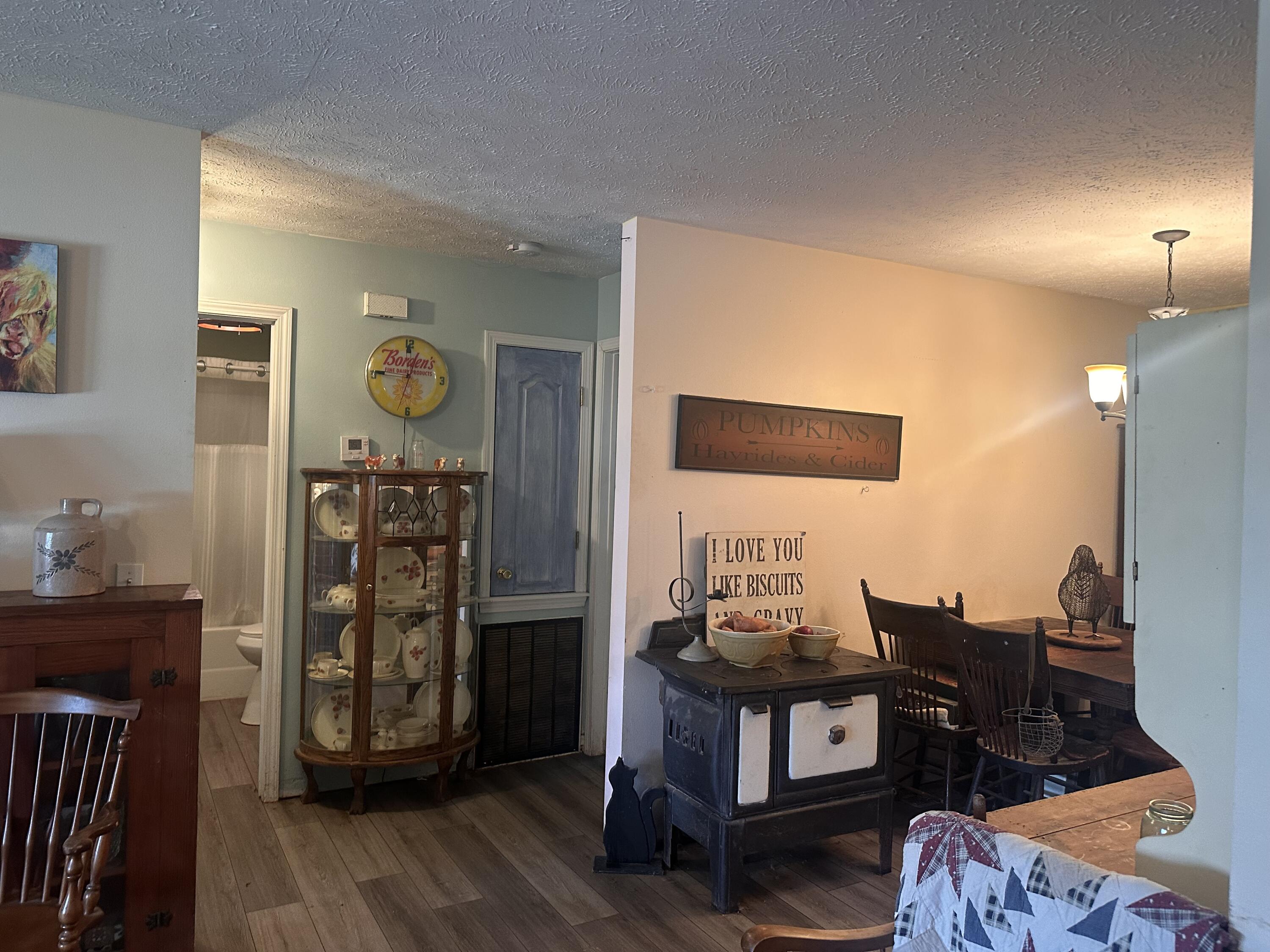 Photo 7 - Residential for sale – 604  Paradise Heights Drive  Berryville, AR