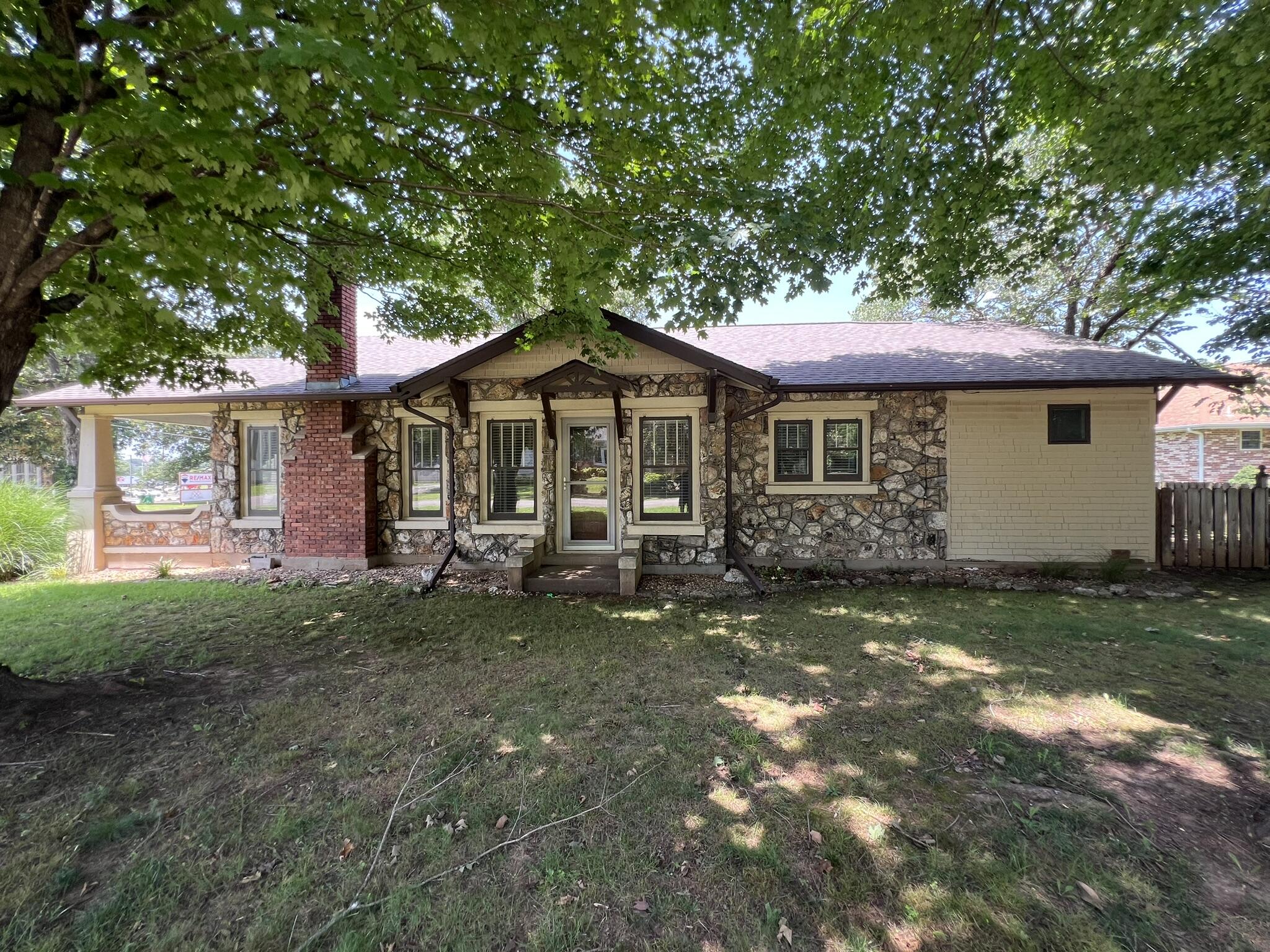 Photo 27 - Residential for sale – 221  Monroe Street  Thayer, MO
