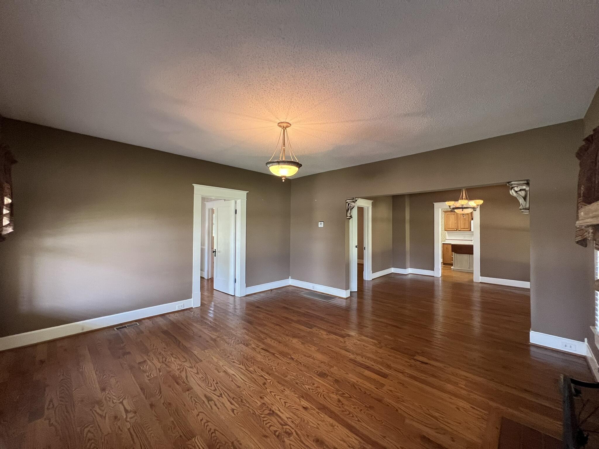 Photo 13 - Residential for sale – 221  Monroe Street  Thayer, MO