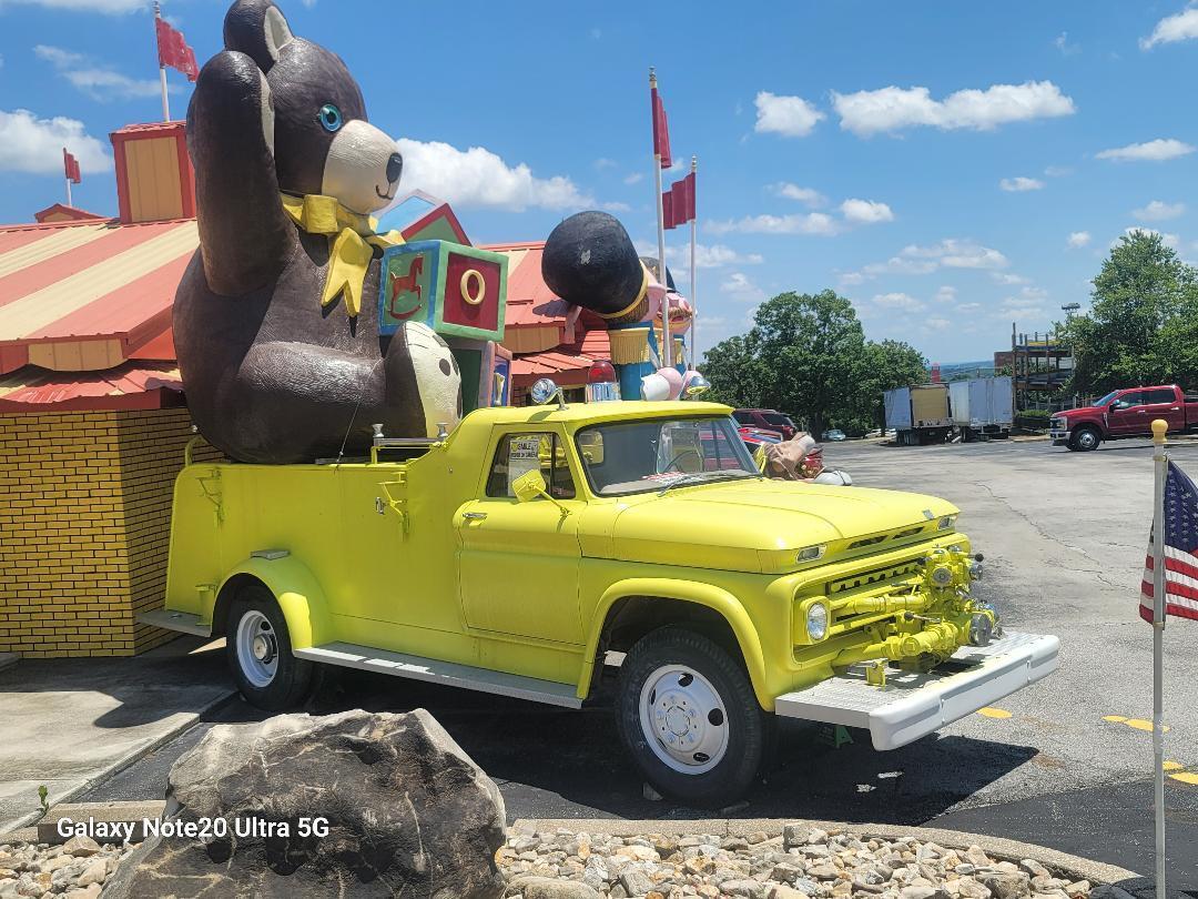 Photo 8 - Commercial Sale for sale – 3609 W 76 Country Boulevard  Branson, MO