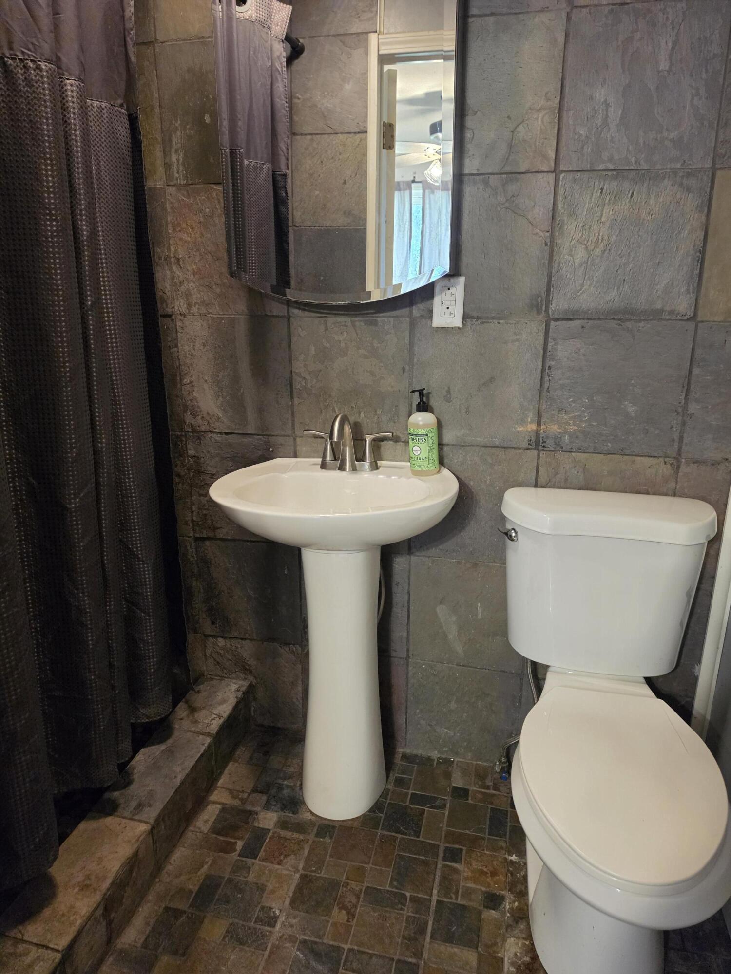 Photo 44 - Residential for sale – 200 N Maple Street  Mansfield, MO
