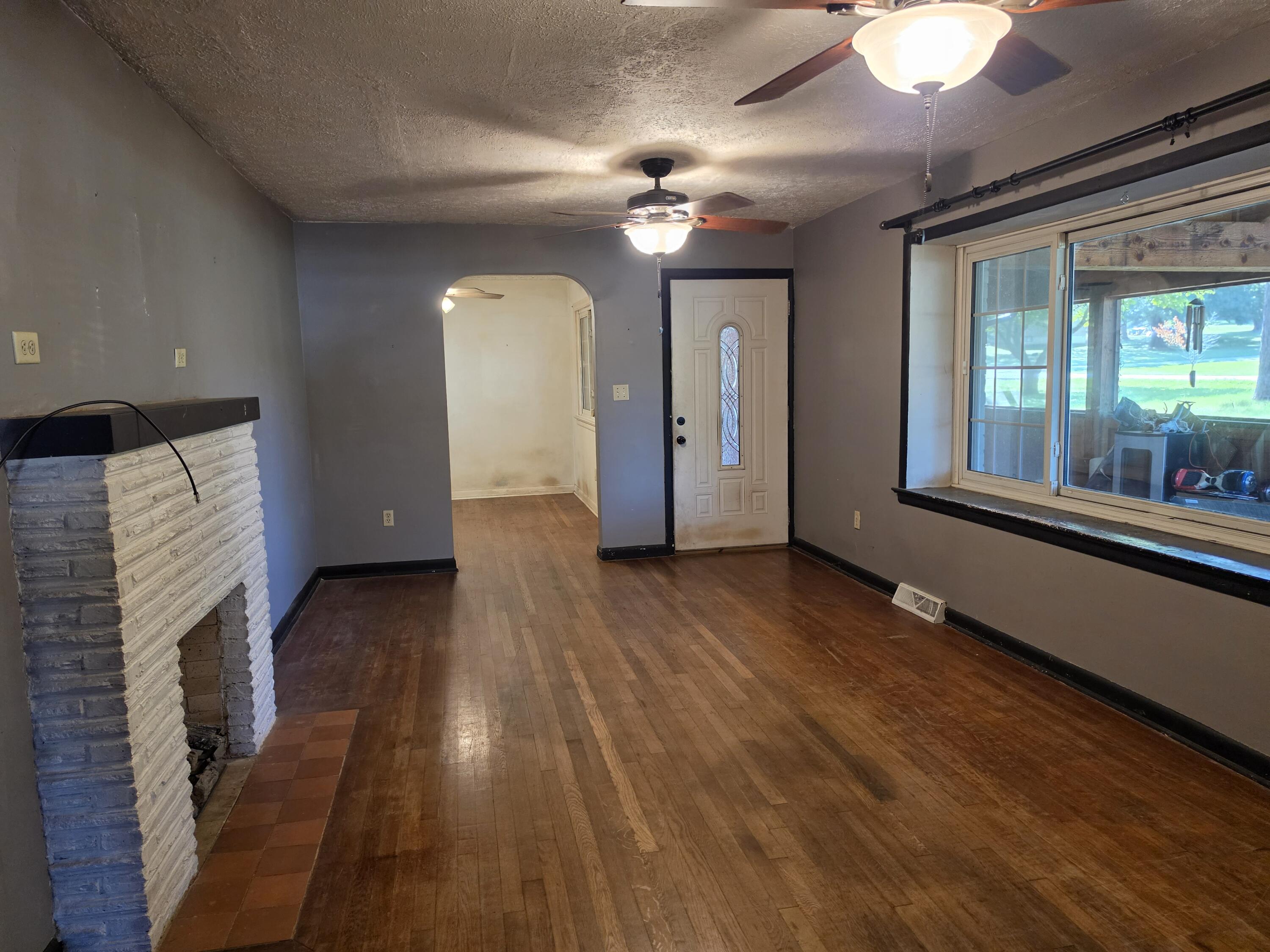 Photo 37 - Residential for sale – 200 N Maple Street  Mansfield, MO