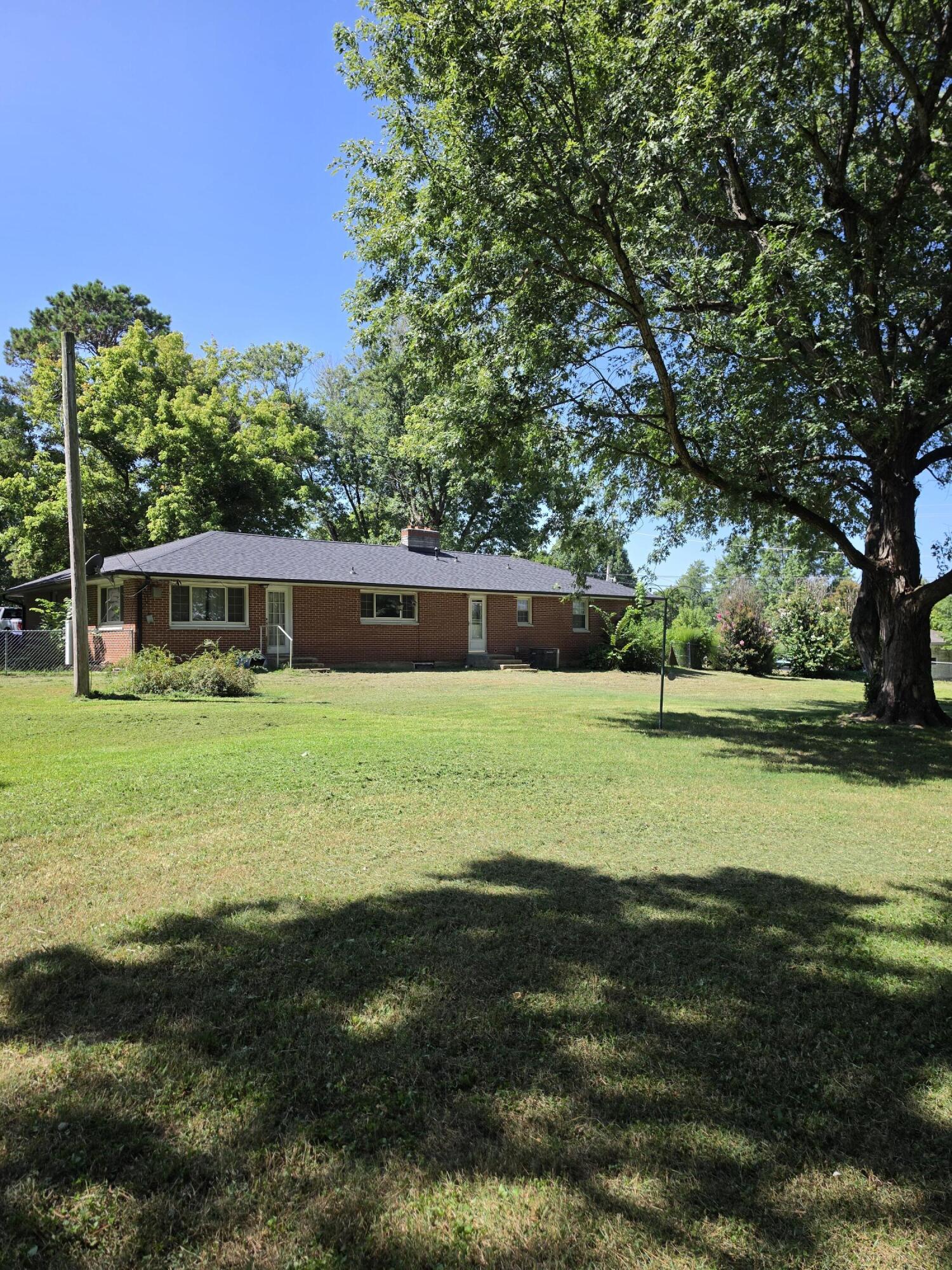 Photo 11 - Residential for sale – 200 N Maple Street  Mansfield, MO