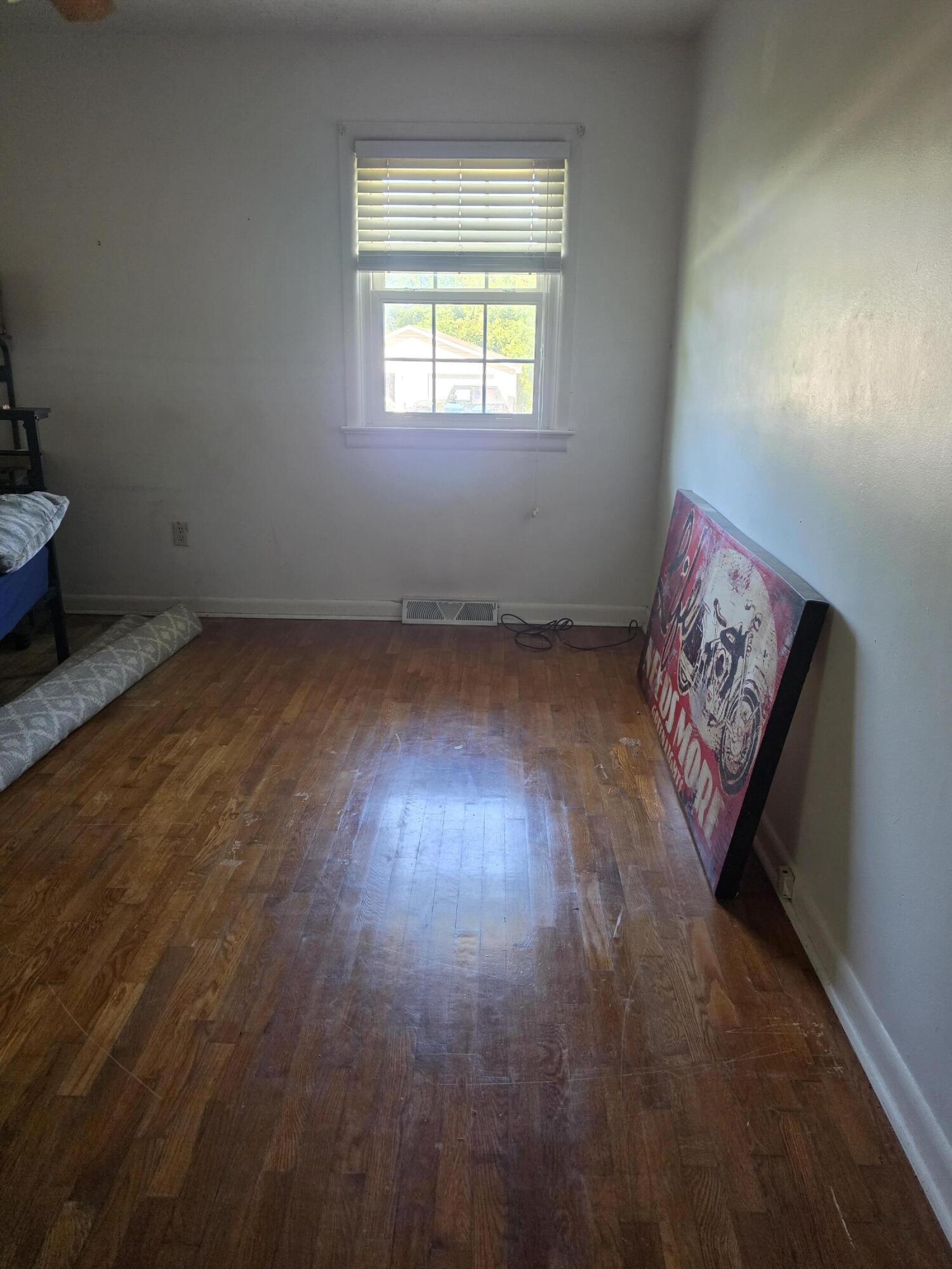Photo 35 - Residential for sale – 200 N Maple Street  Mansfield, MO