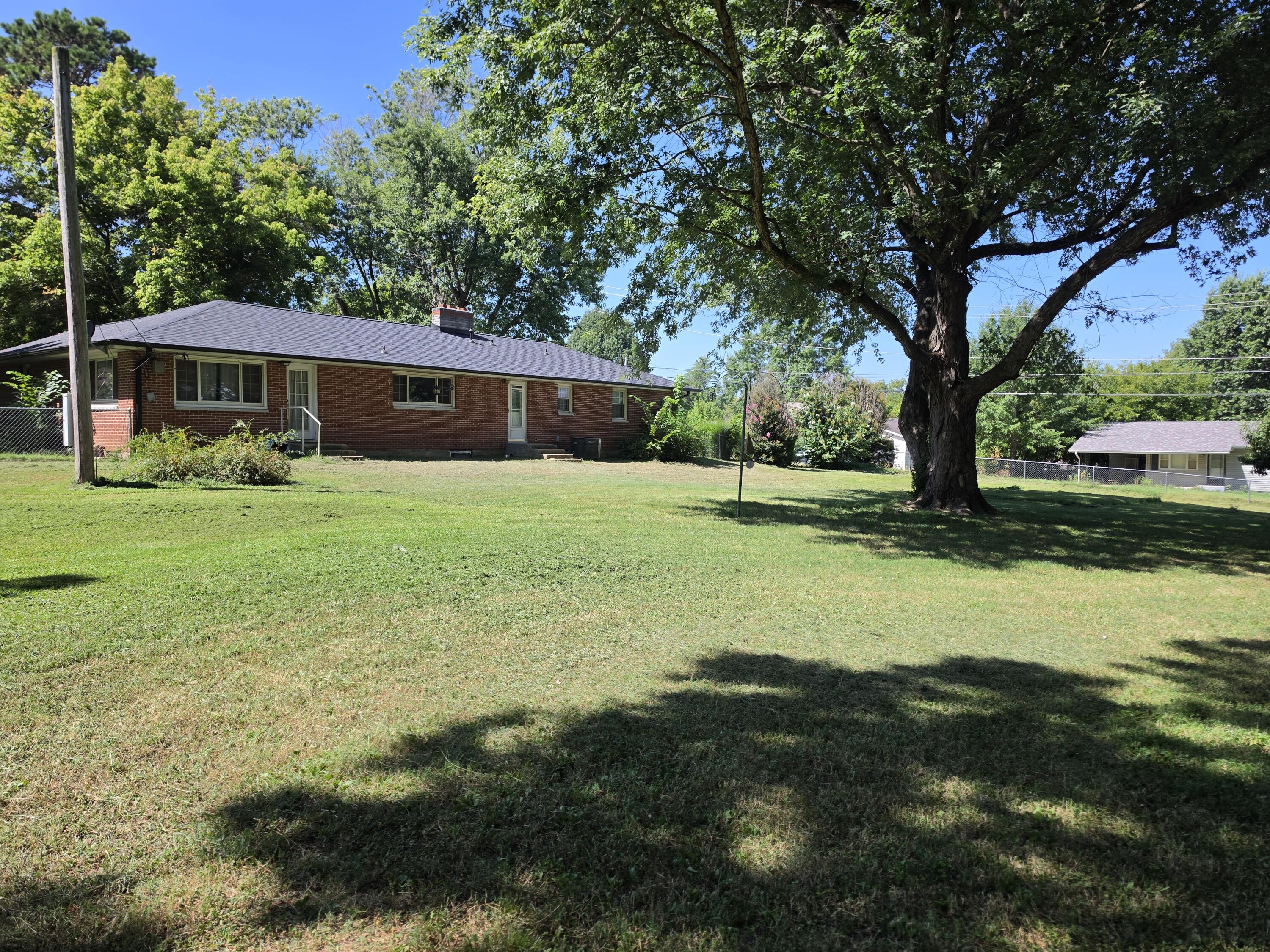 Photo 18 - Residential for sale – 200 N Maple Street  Mansfield, MO