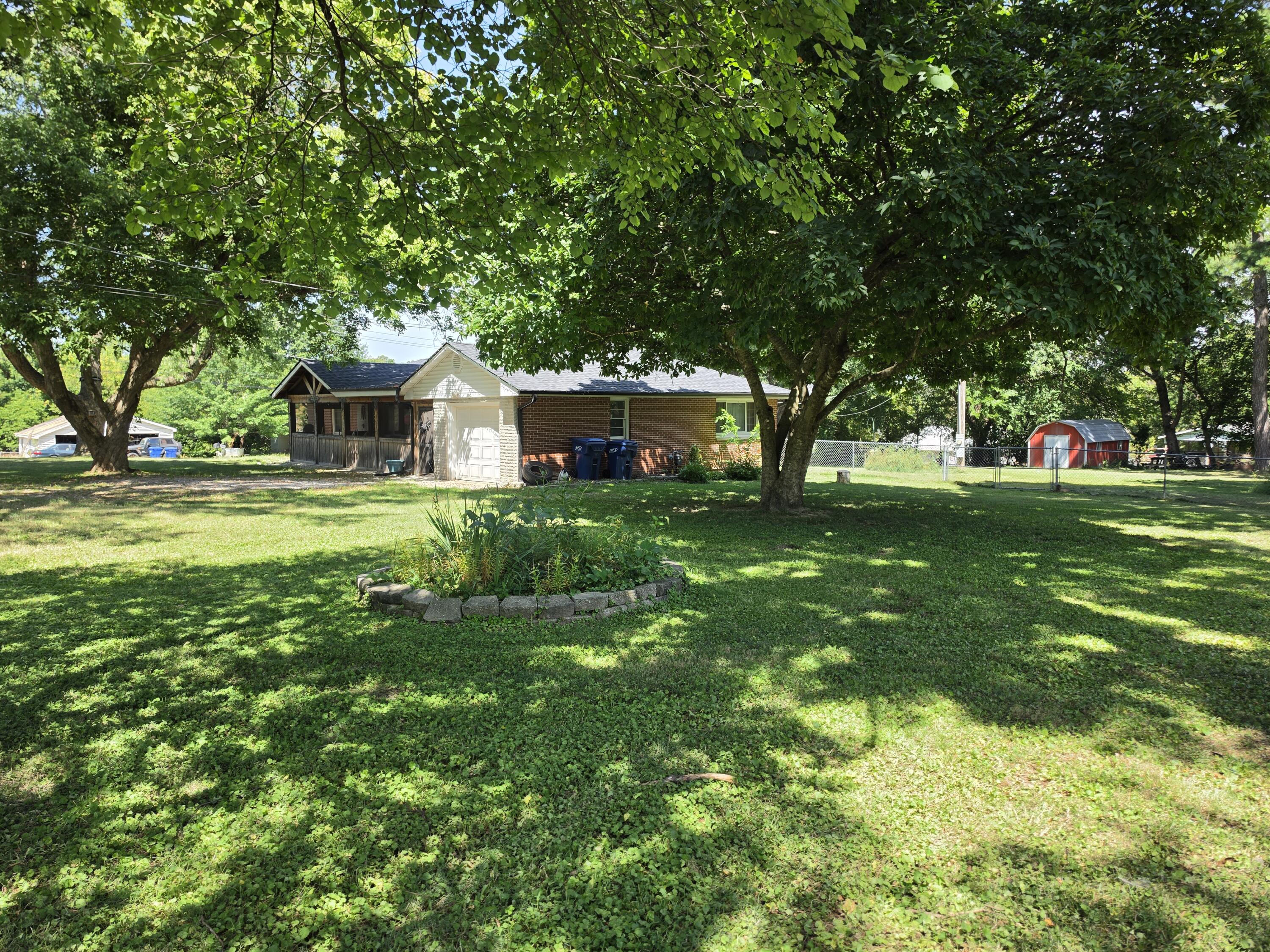 Photo 10 - Residential for sale – 200 N Maple Street  Mansfield, MO