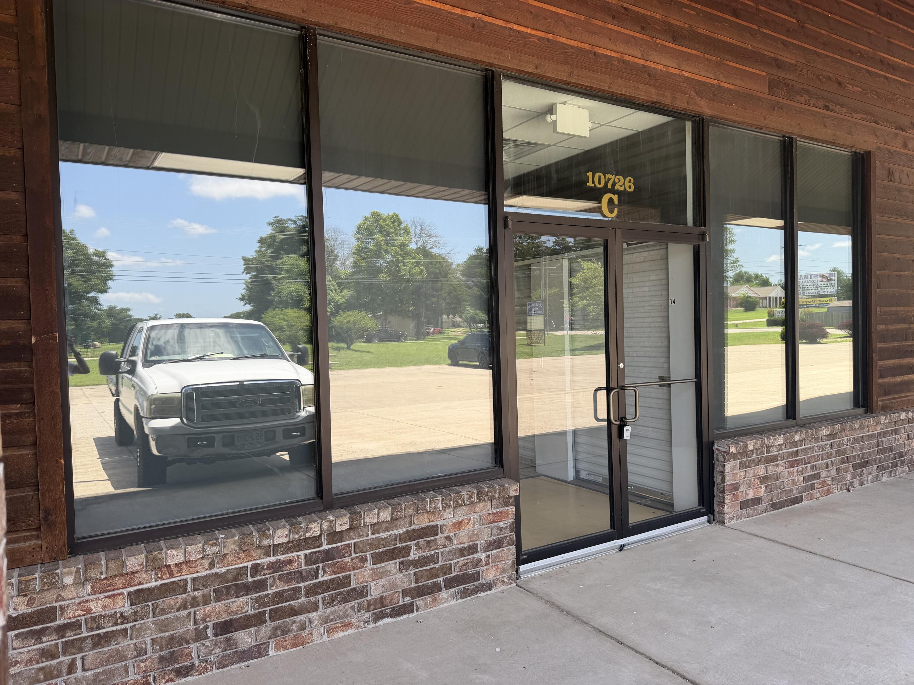Photo 3 - Commercial Lease for sale – 10726 E State Highway 76   Forsyth, MO