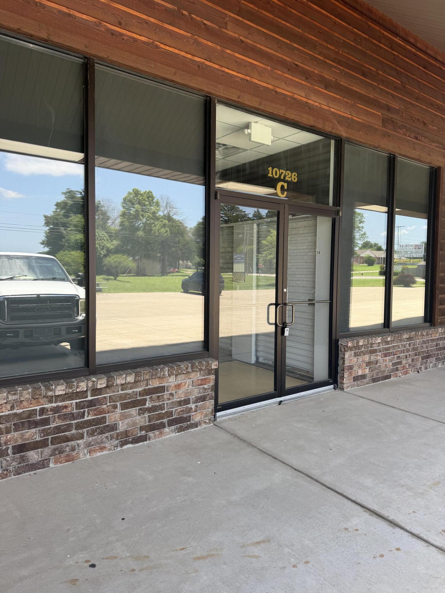 Photo 2 - Commercial Lease for sale – 10726 E State Highway 76   Forsyth, MO
