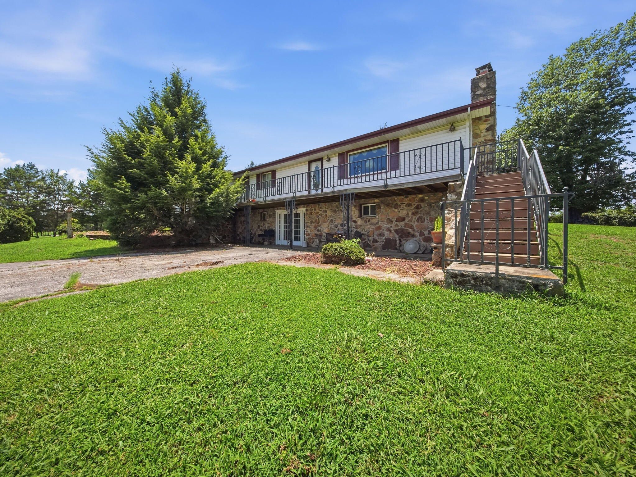 Photo 3 - Residential for sale – 2028 E Mccracken Road  Ozark, MO