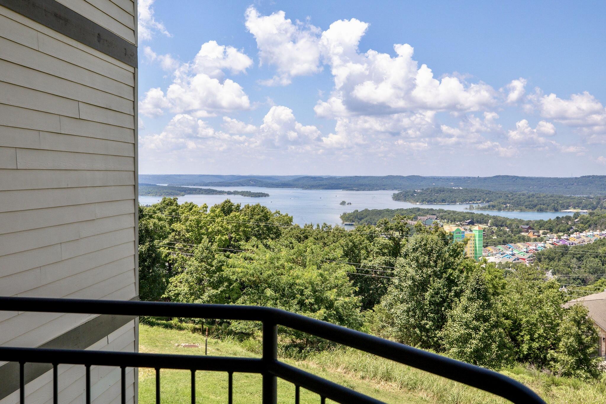 Photo 9 - Residential for sale – 123  Royal Vista Drive  Branson, MO