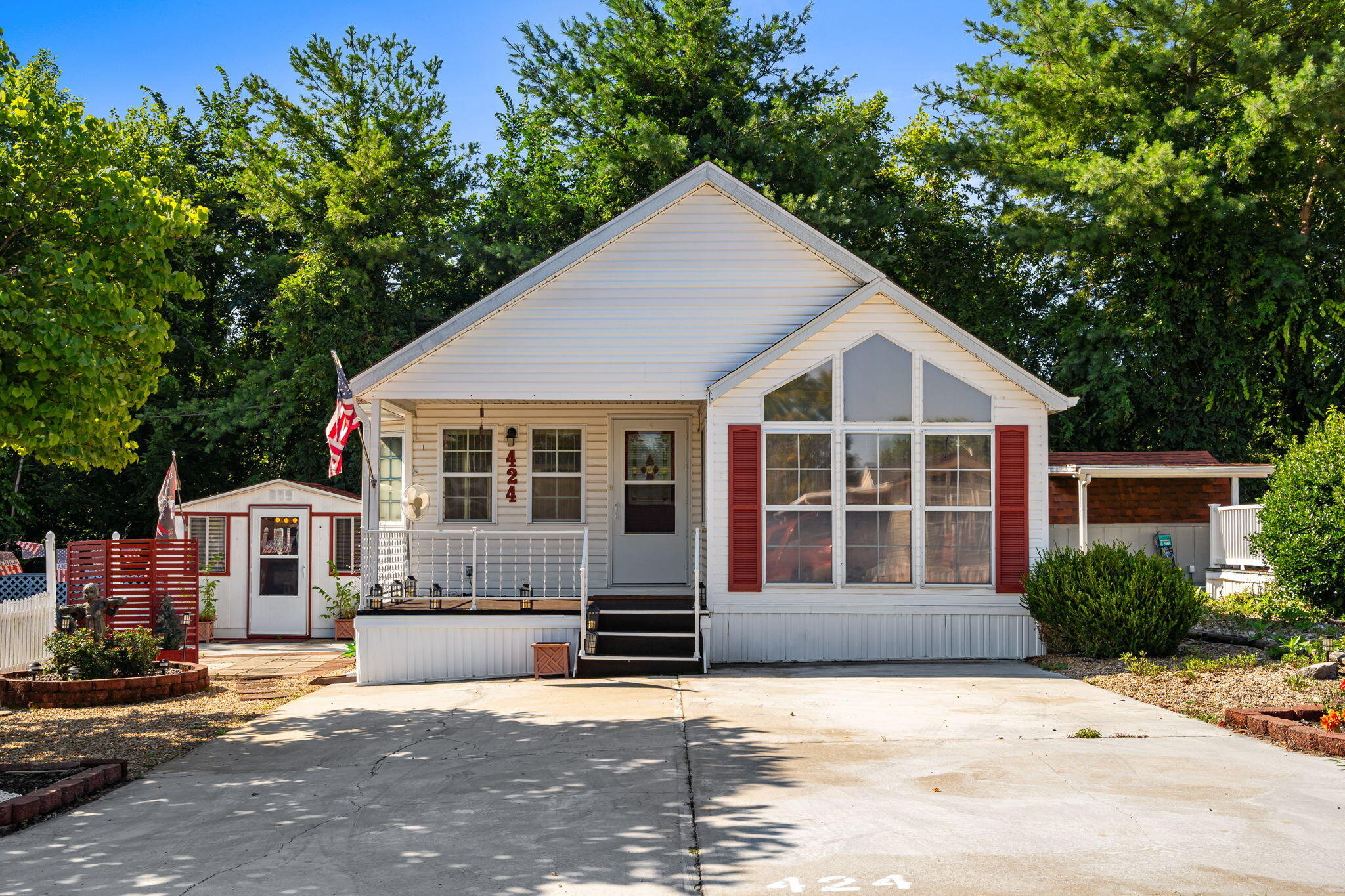 Photo 3 - Residential for sale – 424 & 426  Monarch Drive  Branson, MO