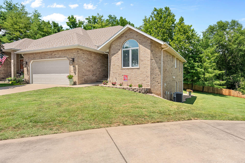 Photo 3 - Residential for sale – 377 E Degraffenreid Street  Springfield, MO