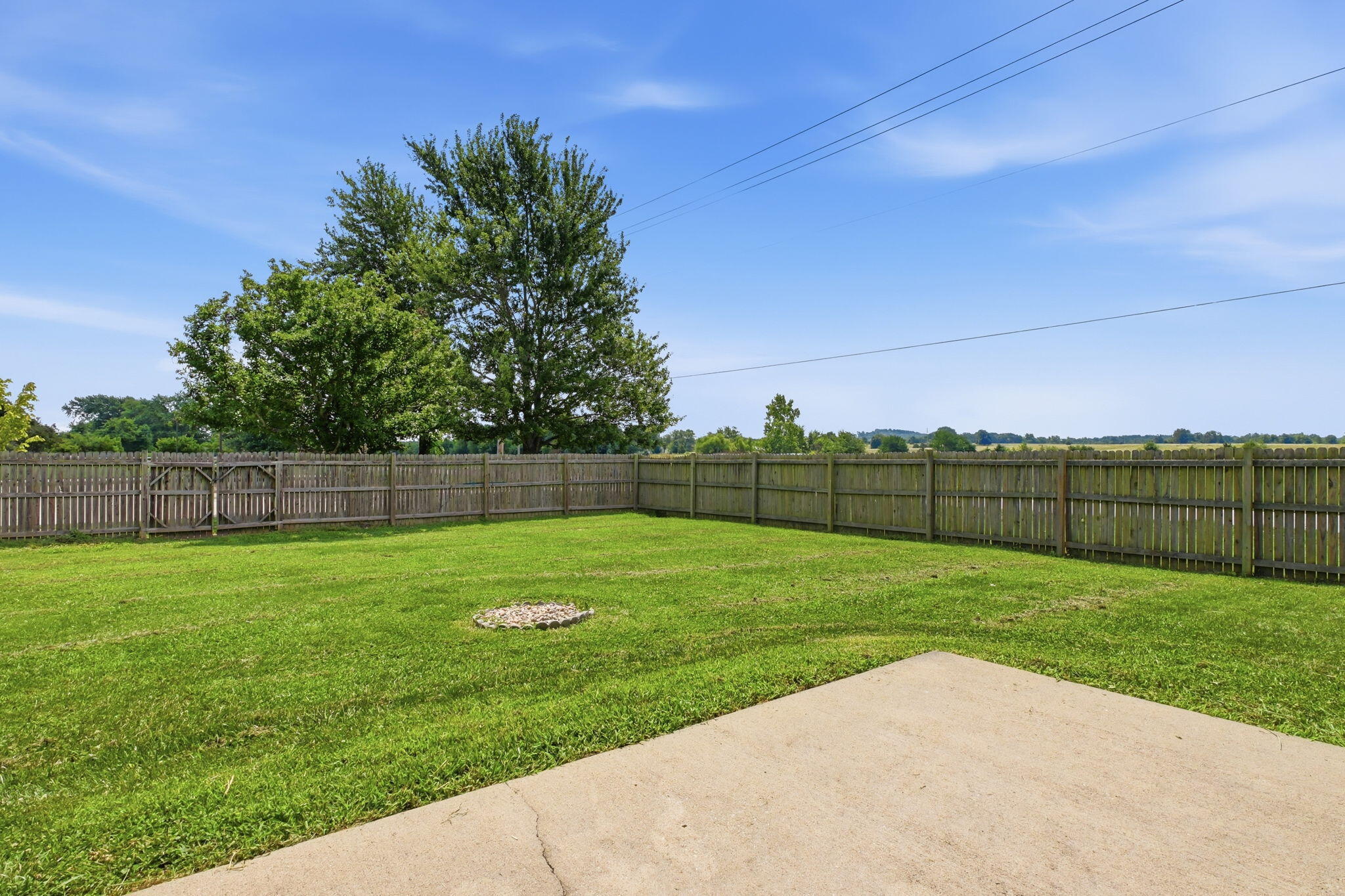 Photo 3 - Residential for sale – 2550 S Hartford Avenue  Bolivar, MO