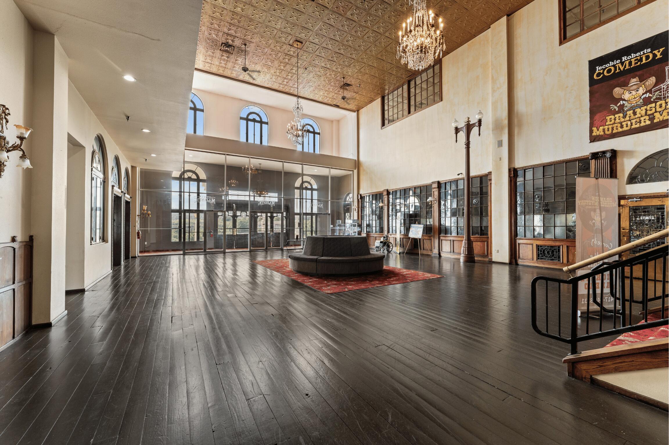 Photo 9 - Commercial Lease for sale – 2849  Gretna Road  Branson, MO