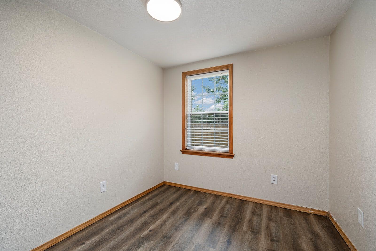 Photo 21 - Residential for sale – 1103 S Overhill Avenue  Springfield, MO