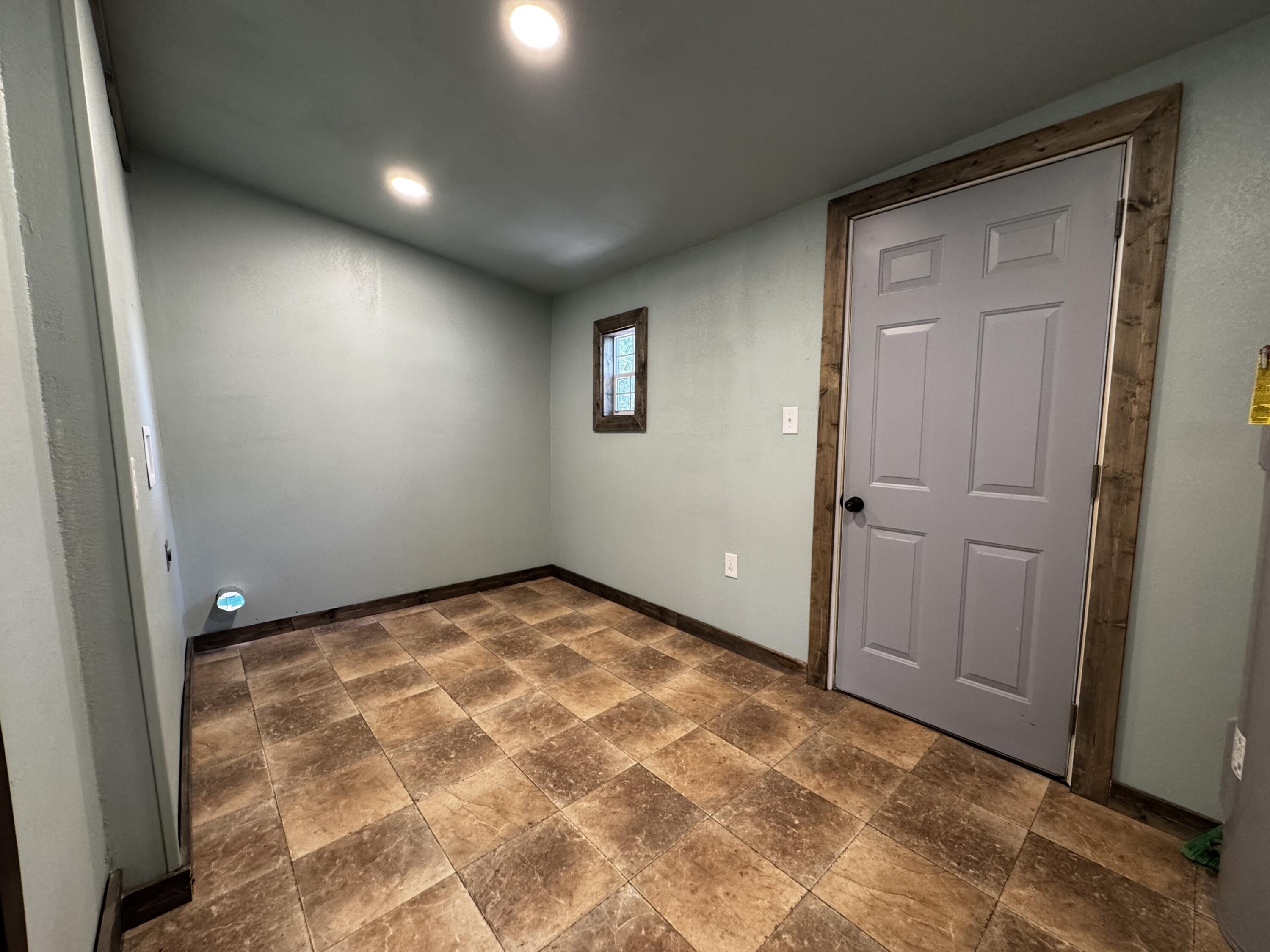 Photo 15 - Residential for sale – 119 E Broadway Street  Urbana, MO