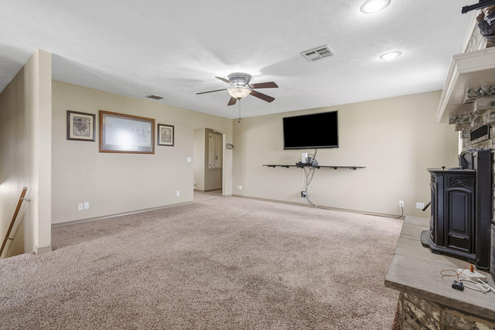 Photo 13 - Residential for sale – 19360  Lawrence 2227   Aurora, MO