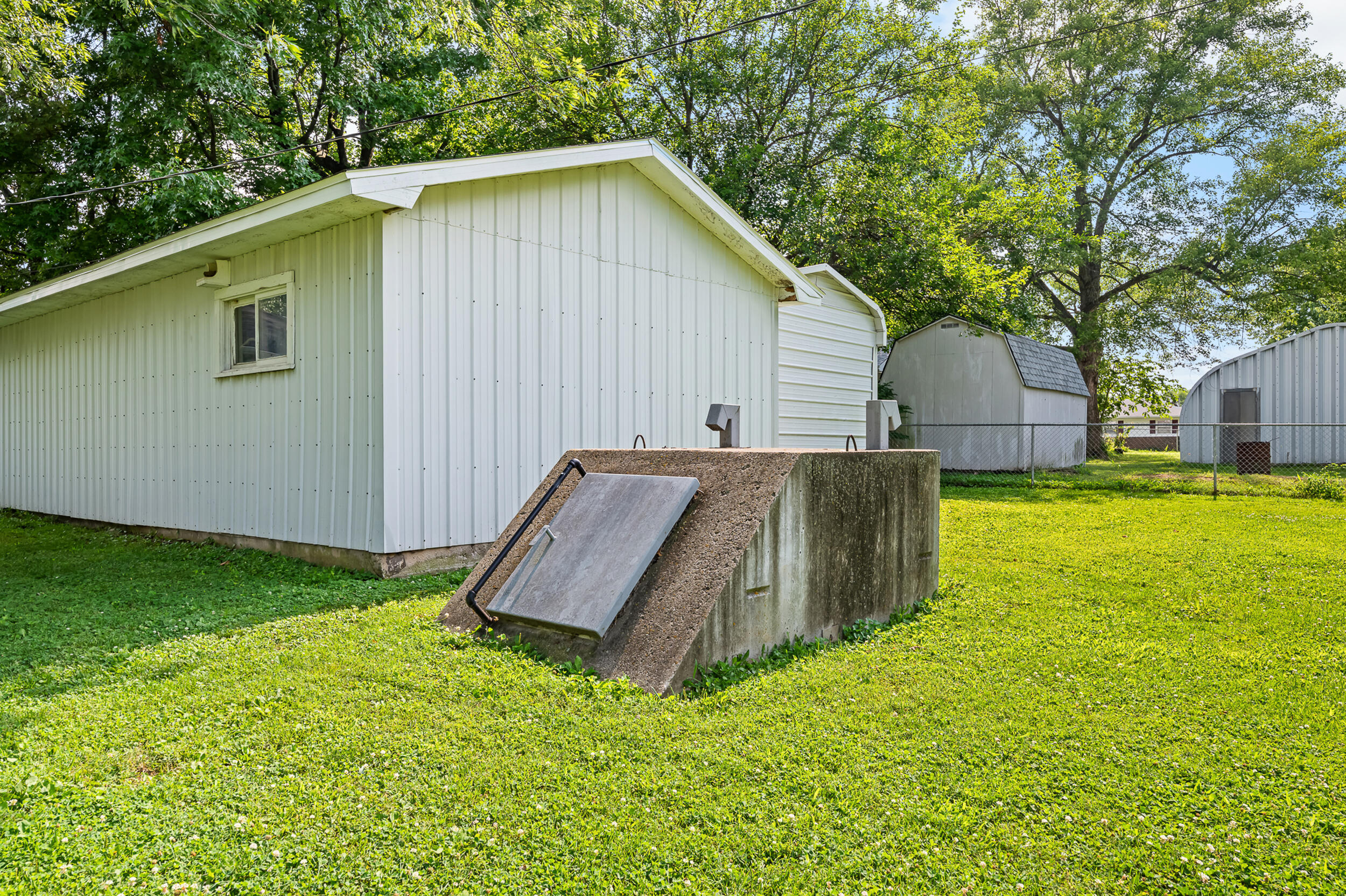Photo 60 - Residential for sale – 1417 W Locust Street  Bolivar, MO