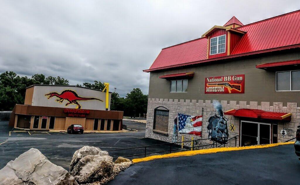 Photo 3 - Commercial Sale for sale – 3619 W 76 Country Boulevard  Branson, MO