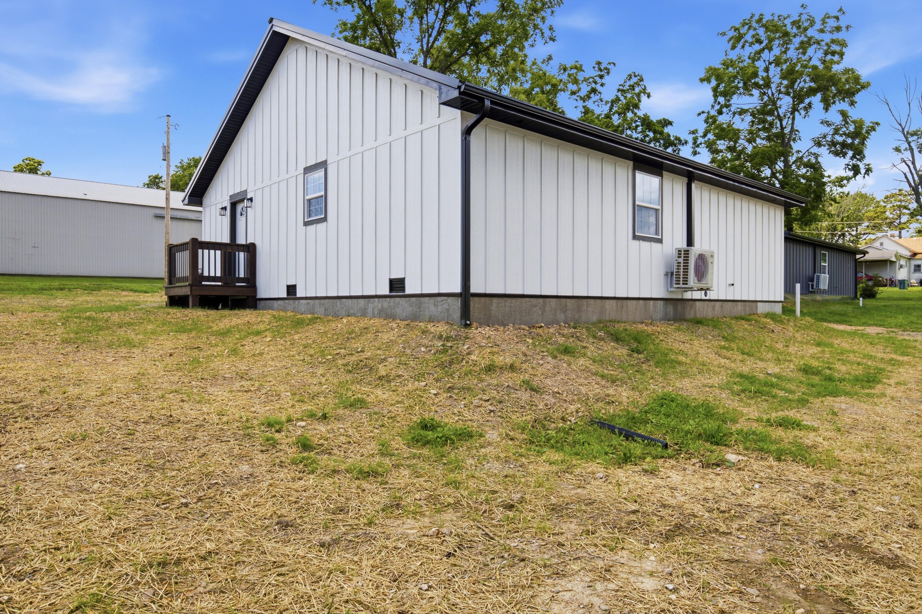 Photo 19 - Residential for sale – 110 W Clinton Street  Mansfield, MO