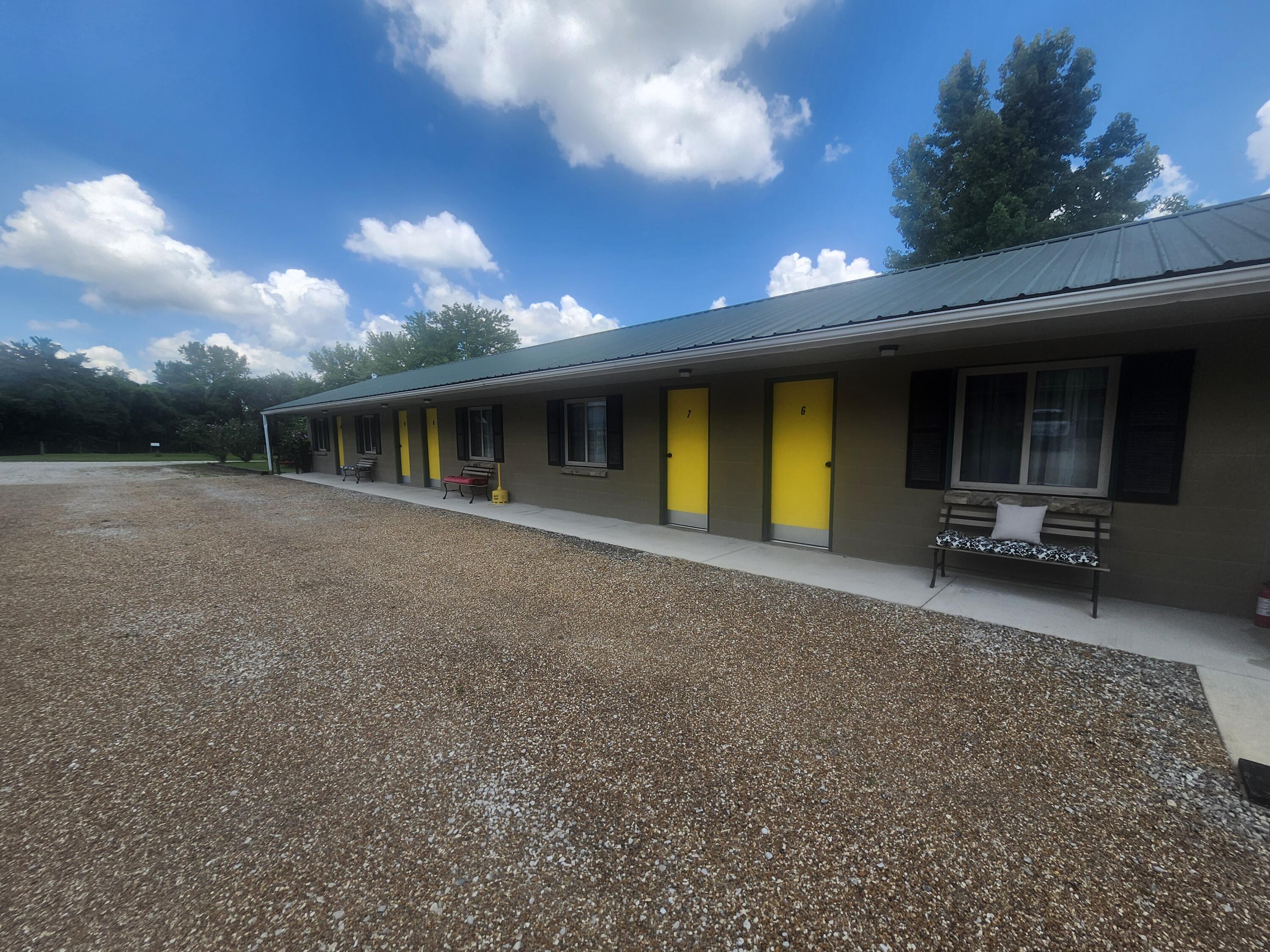 Photo 8 - Commercial Sale for sale – 21001  Missouri 254   Wheatland, MO