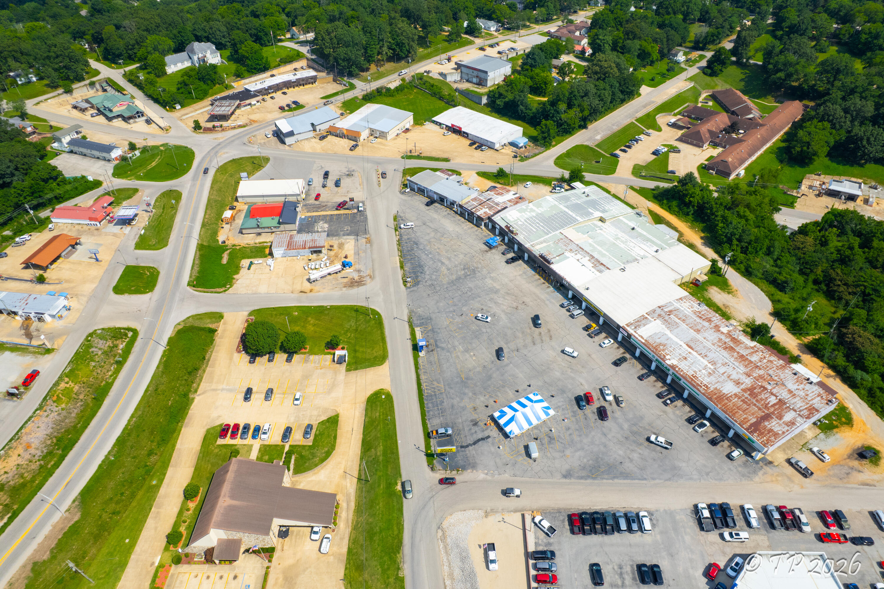 Photo 9 - Commercial Sale for sale – 1314  Hillcrest Drive  Doniphan, MO