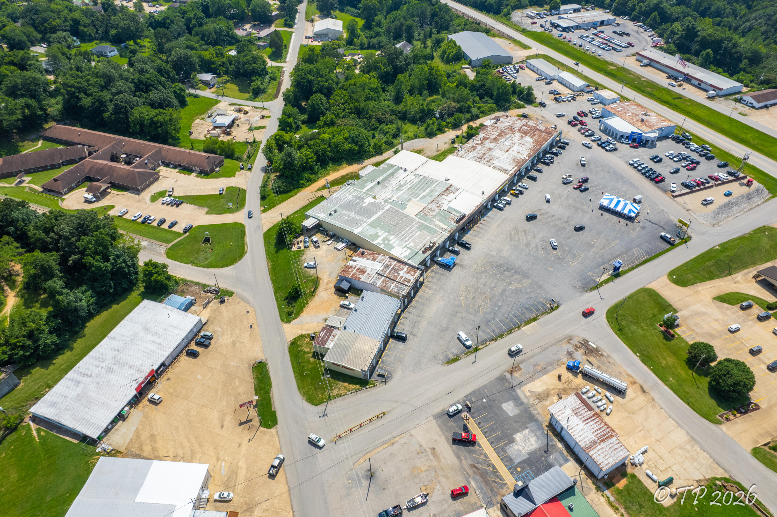 Photo 10 - Commercial Sale for sale – 1314  Hillcrest Drive  Doniphan, MO