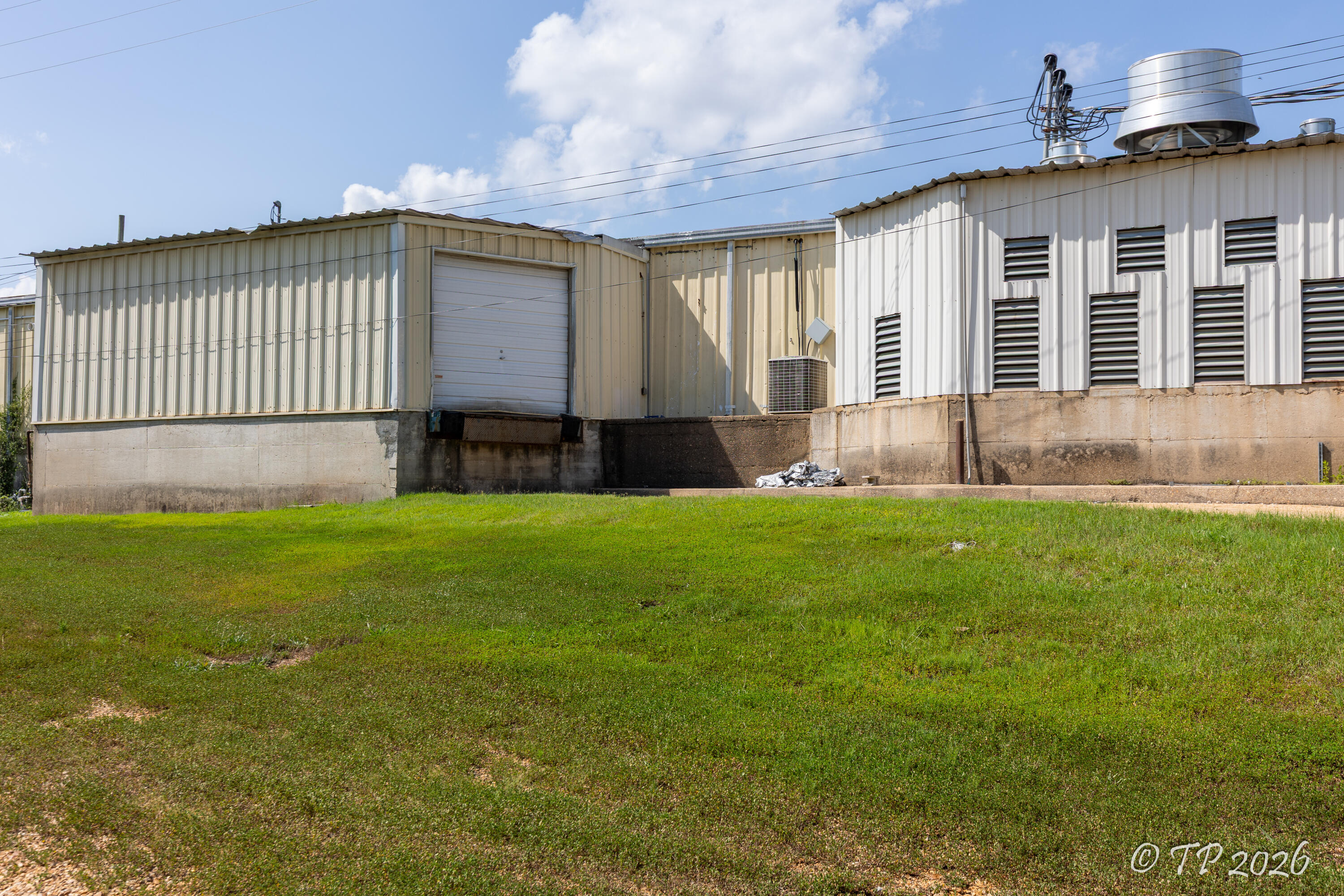 Photo 12 - Commercial Sale for sale – 1314  Hillcrest Drive  Doniphan, MO