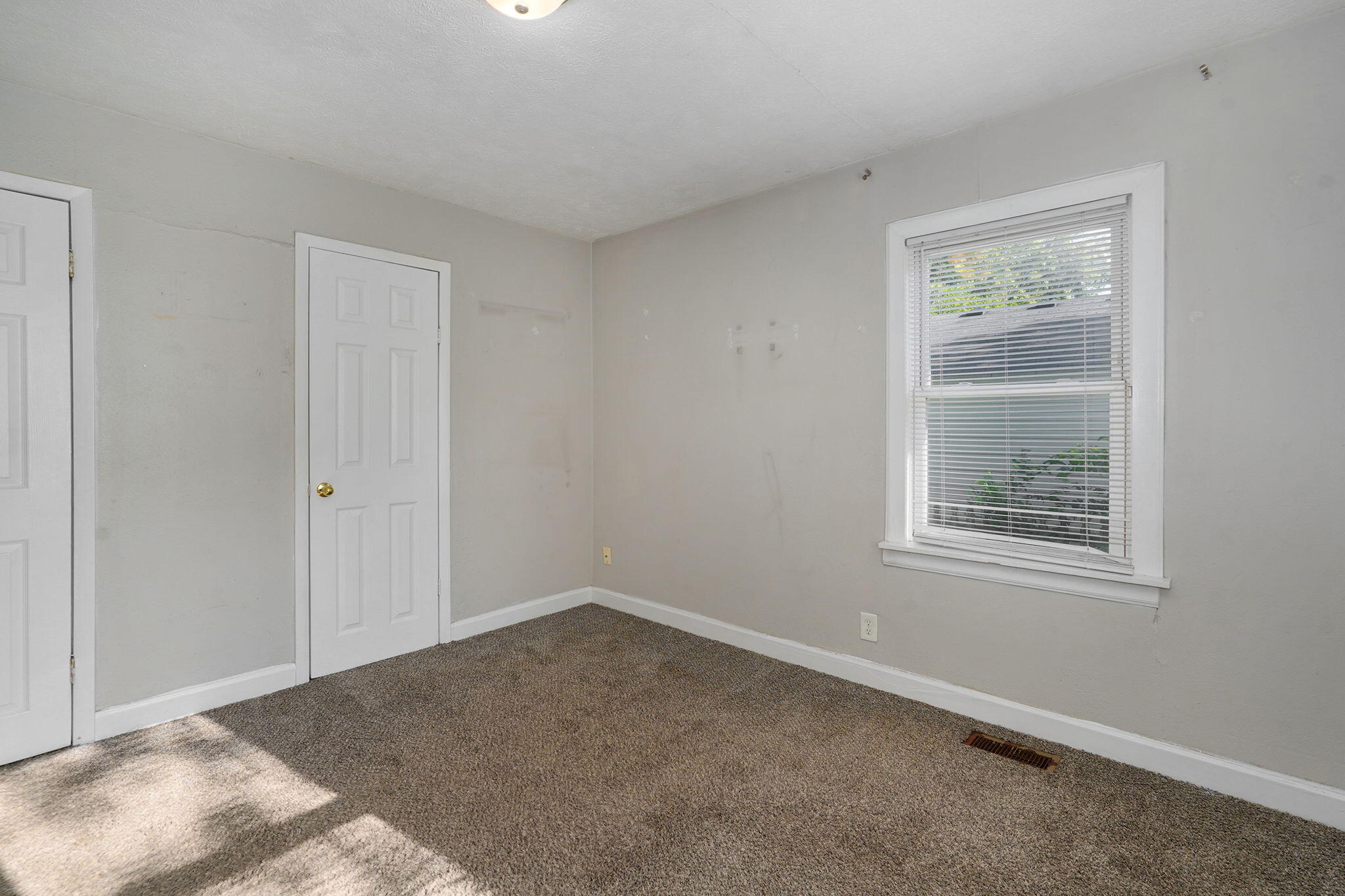 Photo 10 - Residential for sale – 511 N Warren Avenue  Springfield, MO
