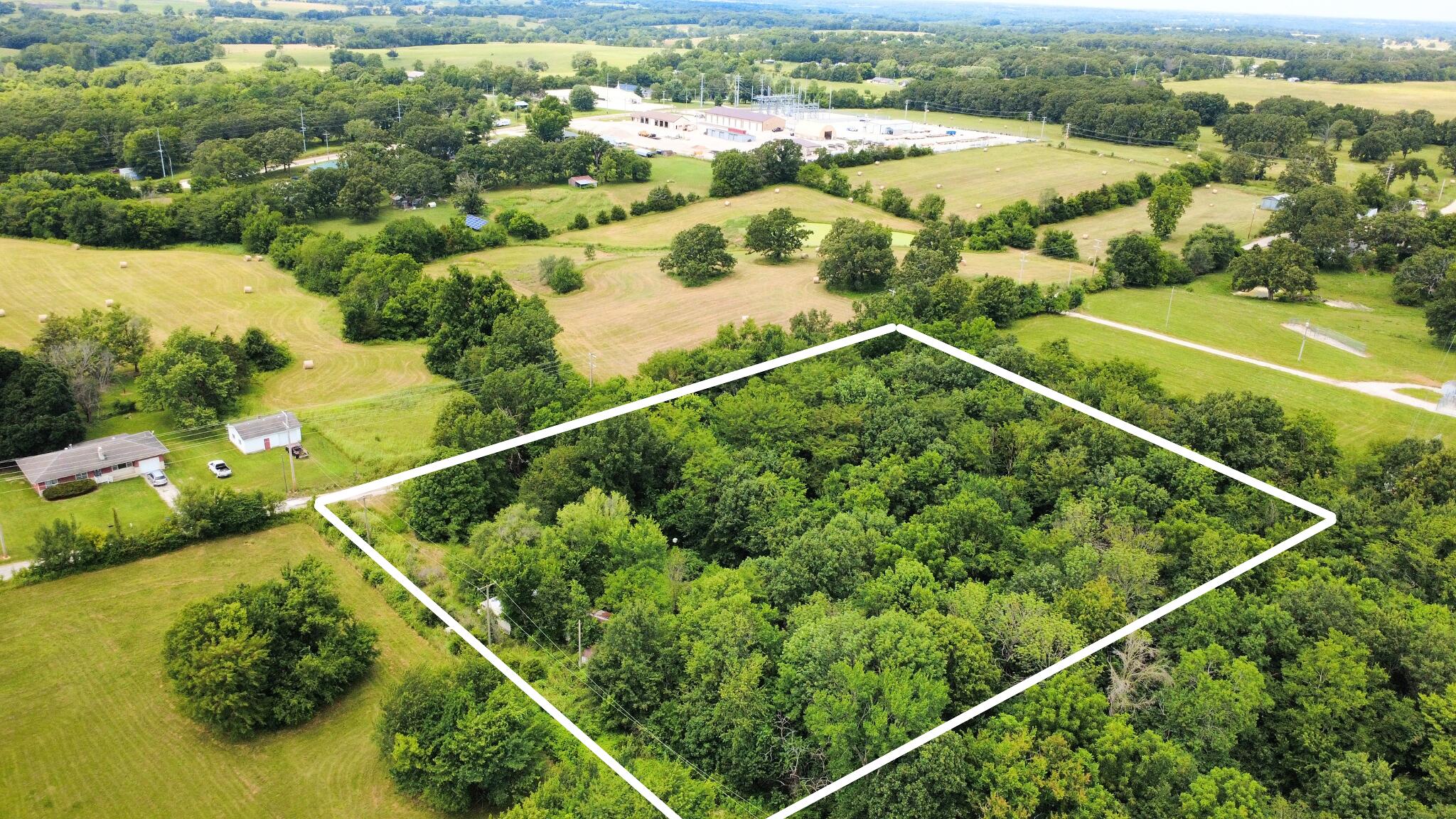 Photo 8 - Land for sale – 510  Lilly Street Street  Greenfield, MO