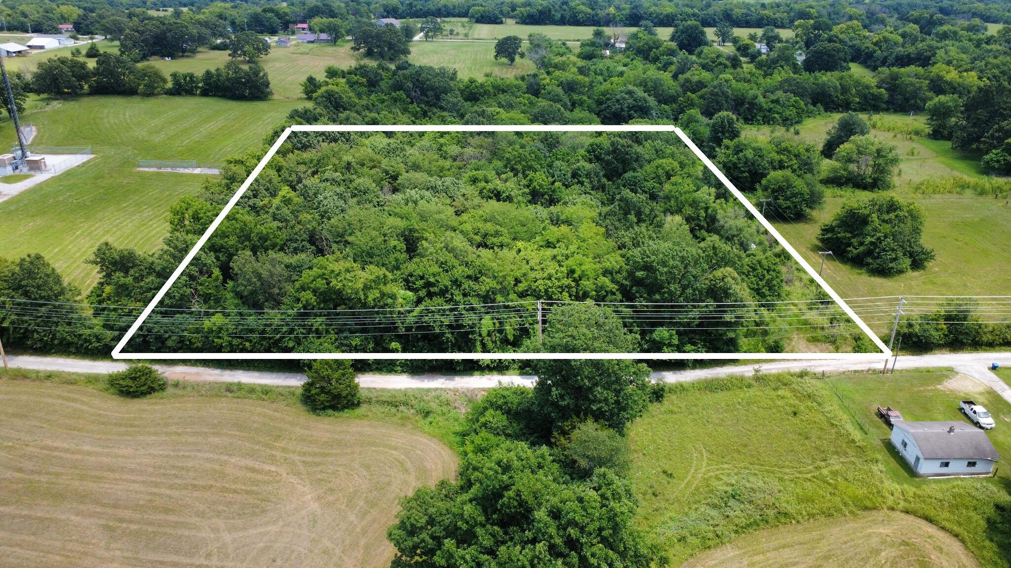 Land for sale – 510 Lilly Street Street Greenfield, MO