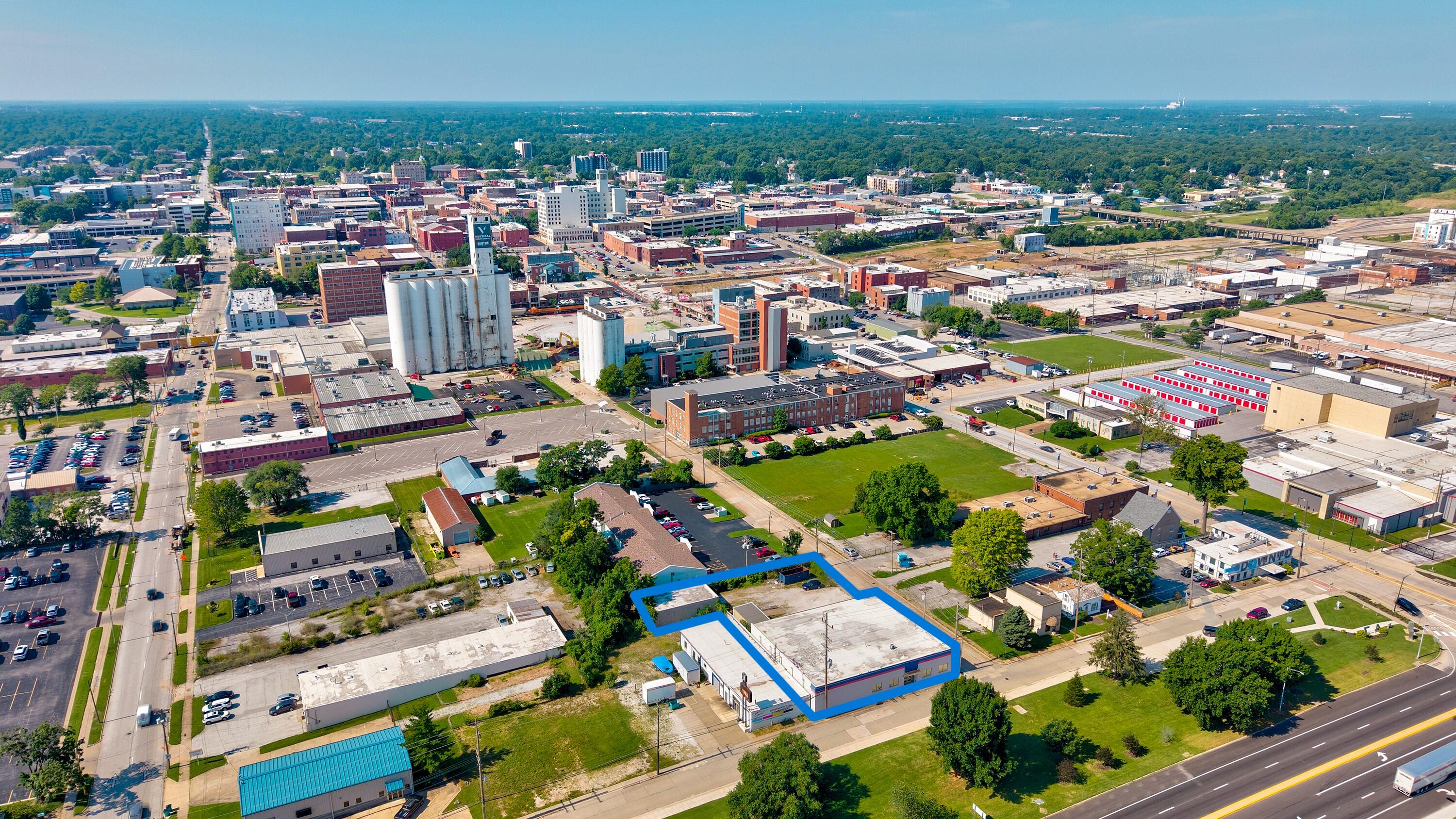 Photo 11 - Commercial Sale for sale – 300 E Chestnut Street  Springfield, MO