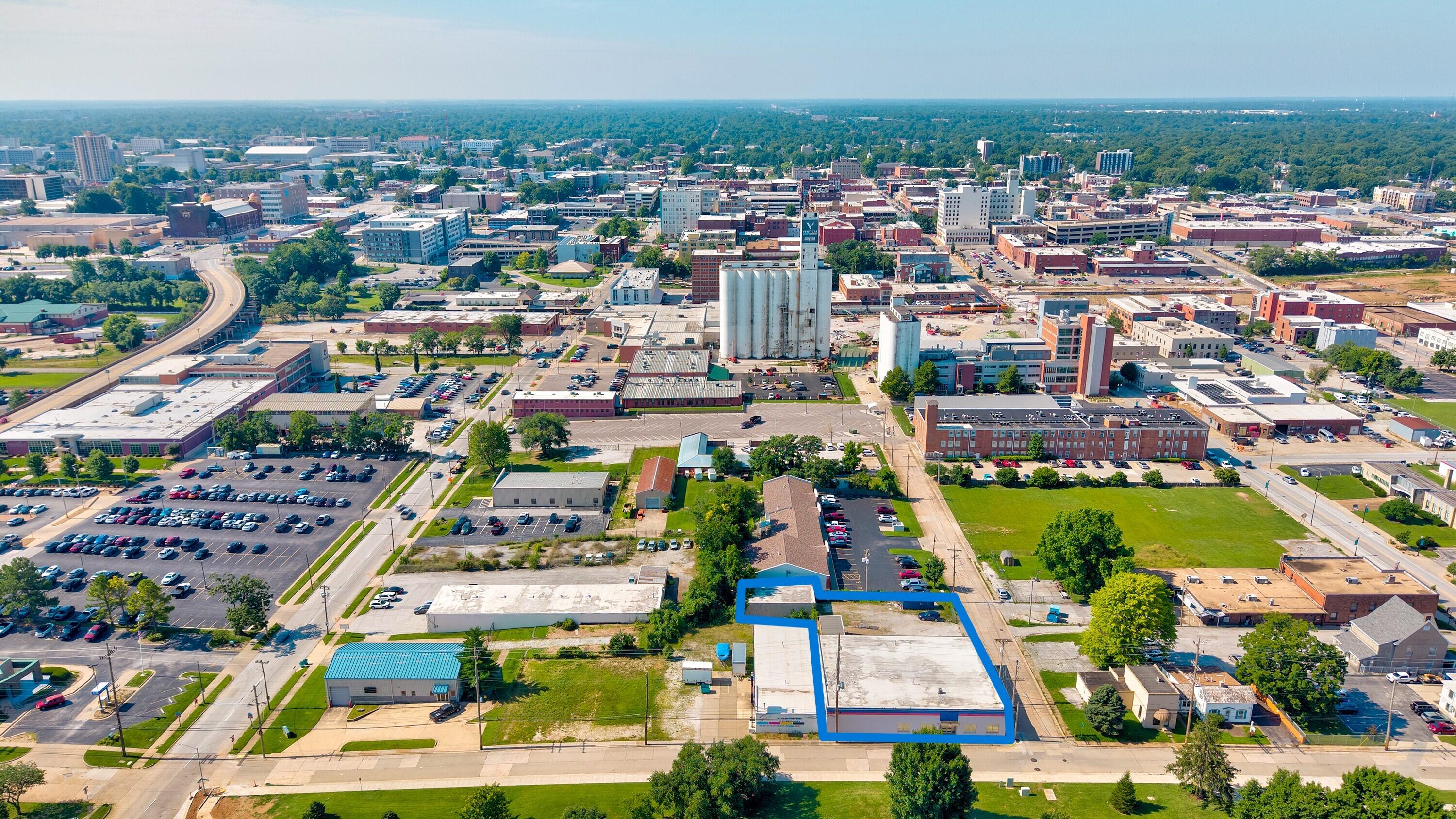 Photo 13 - Commercial Sale for sale – 300 E Chestnut Street  Springfield, MO
