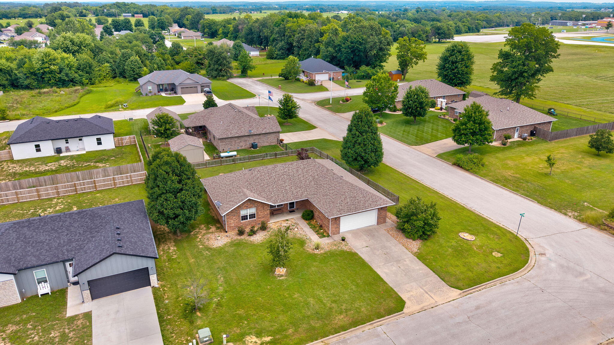Photo 5 - Residential for sale – 755 E Vivian Street  Bolivar, MO