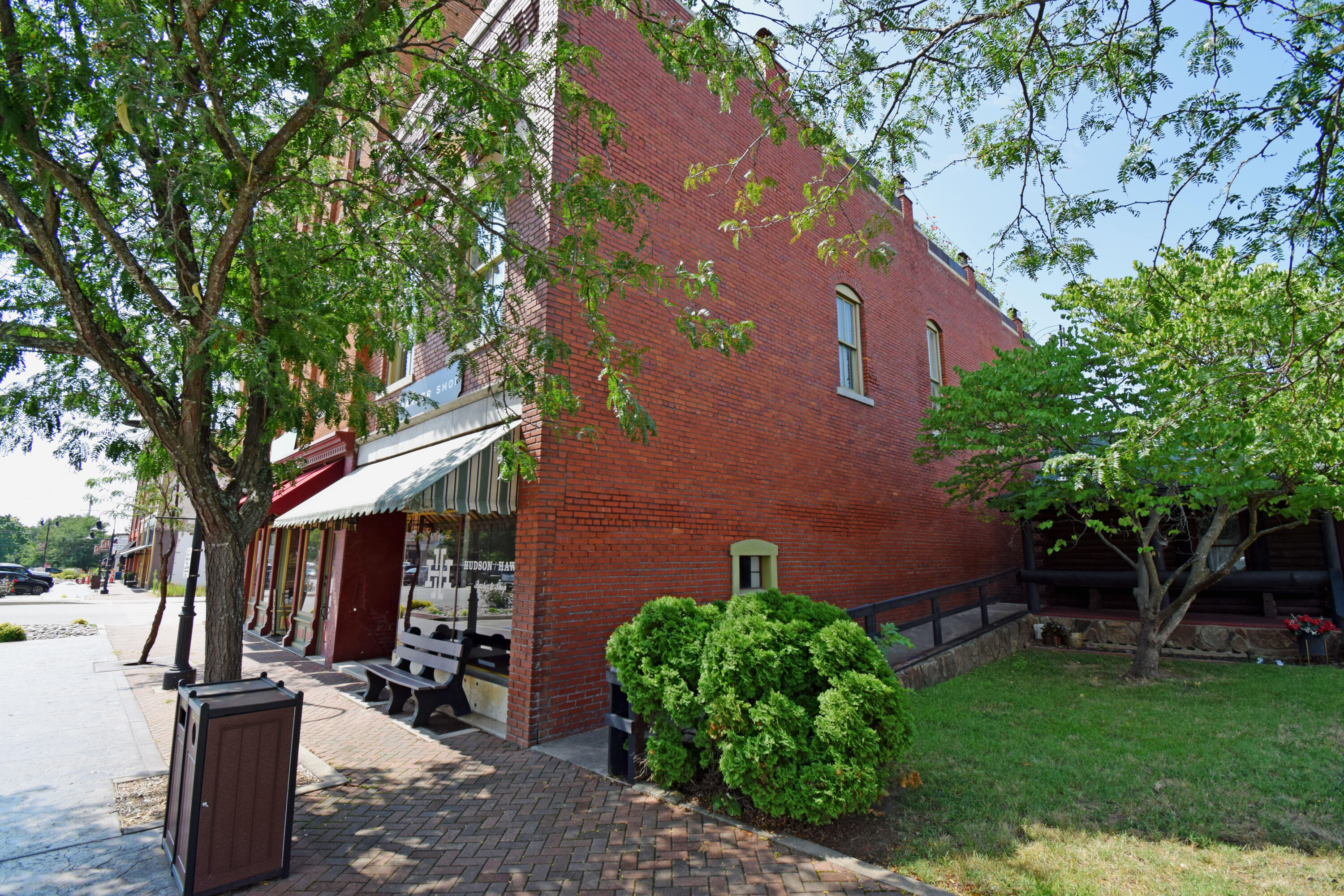 Photo 12 - Commercial Lease for sale – 127 E Church Street  Ozark, MO