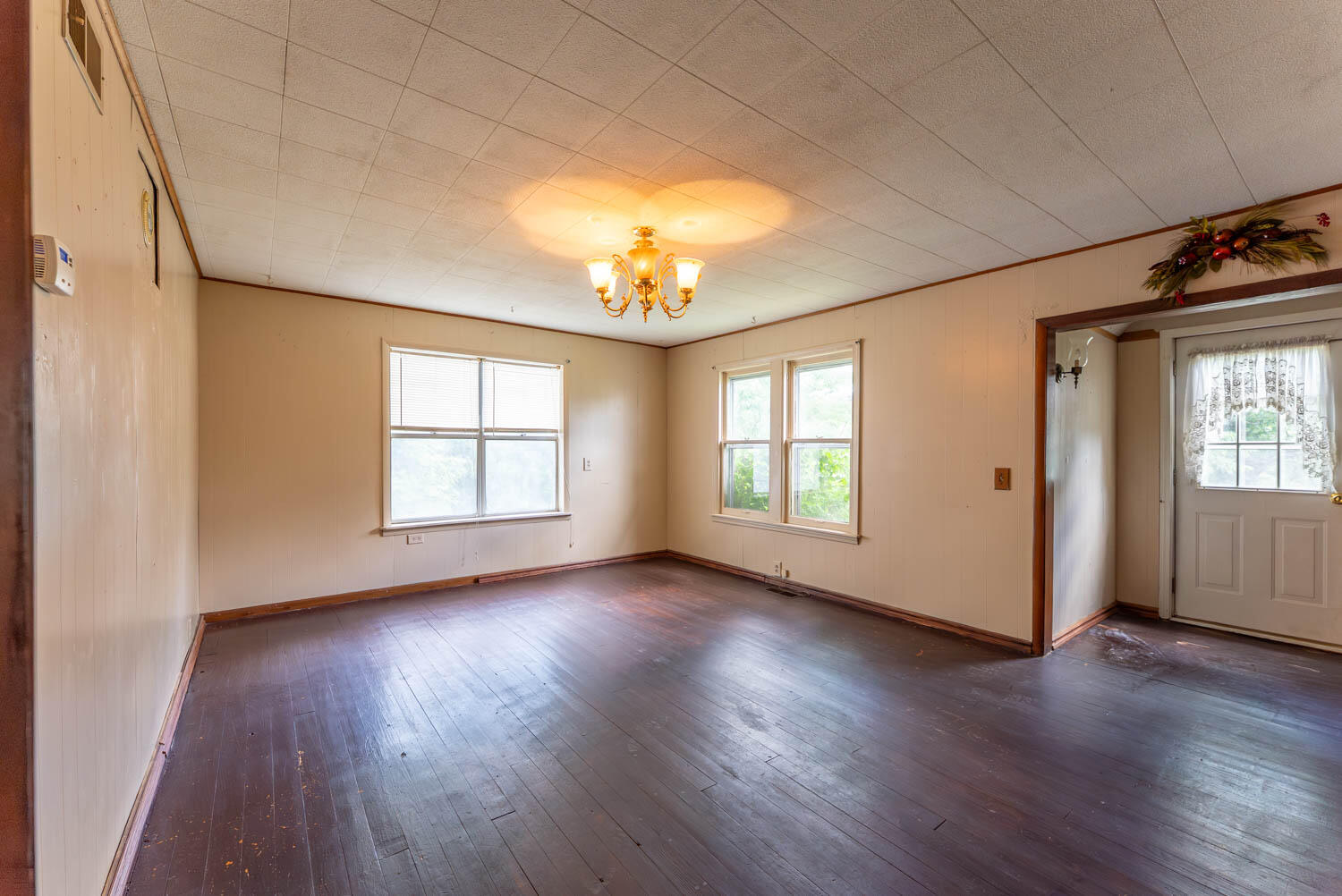 Photo 9 - Residential for sale – 1175  Main Street  Mammoth Spring, AR