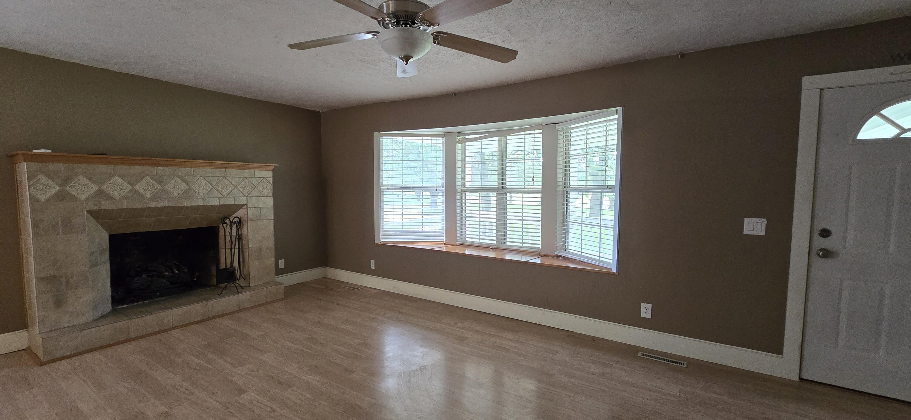 Photo 10 - Residential for sale – 3540 N Farm Road 175   Springfield, MO