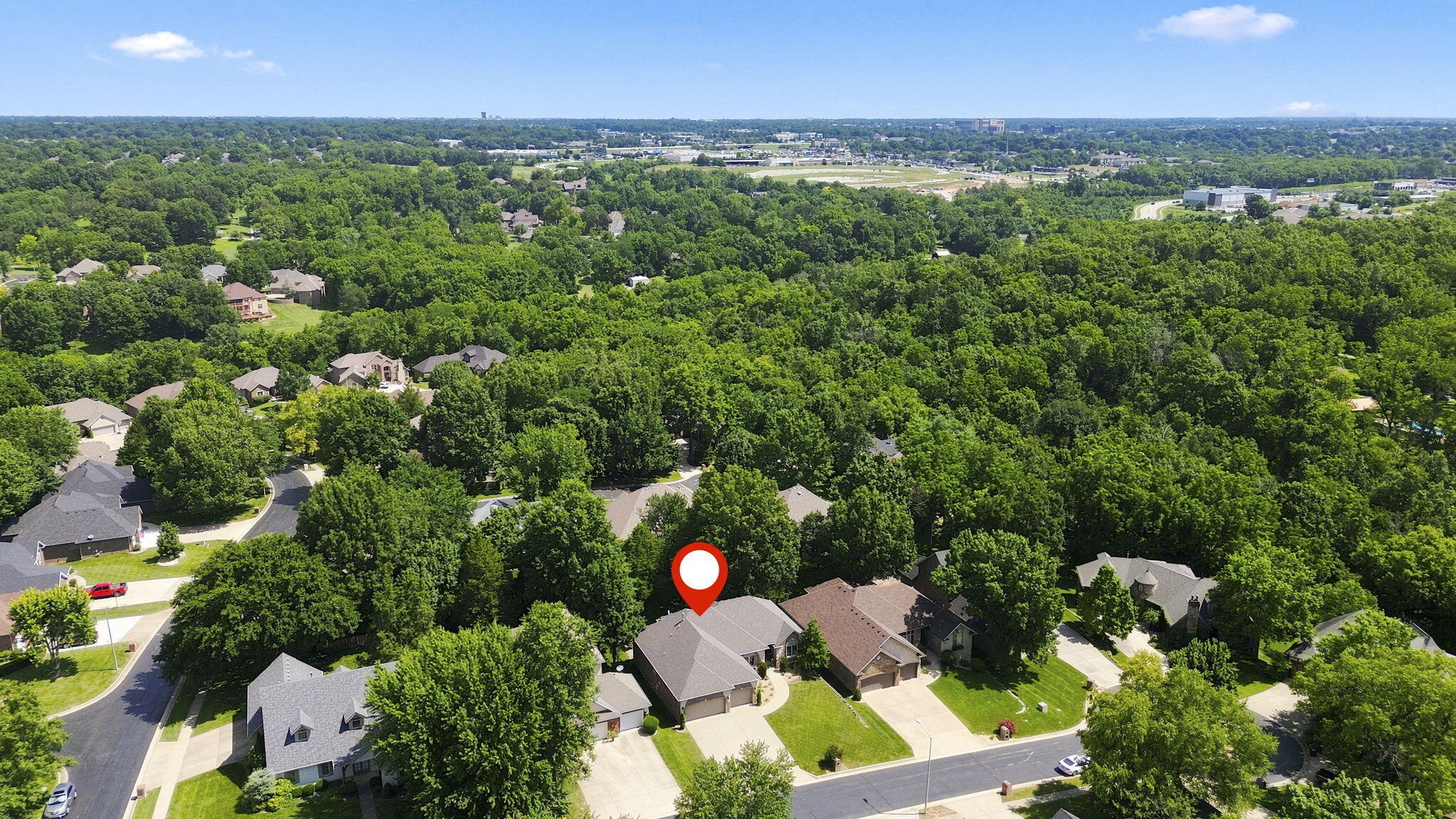 Photo 42 - Residential for sale – 1019 W Parkhill Circle  Springfield, MO