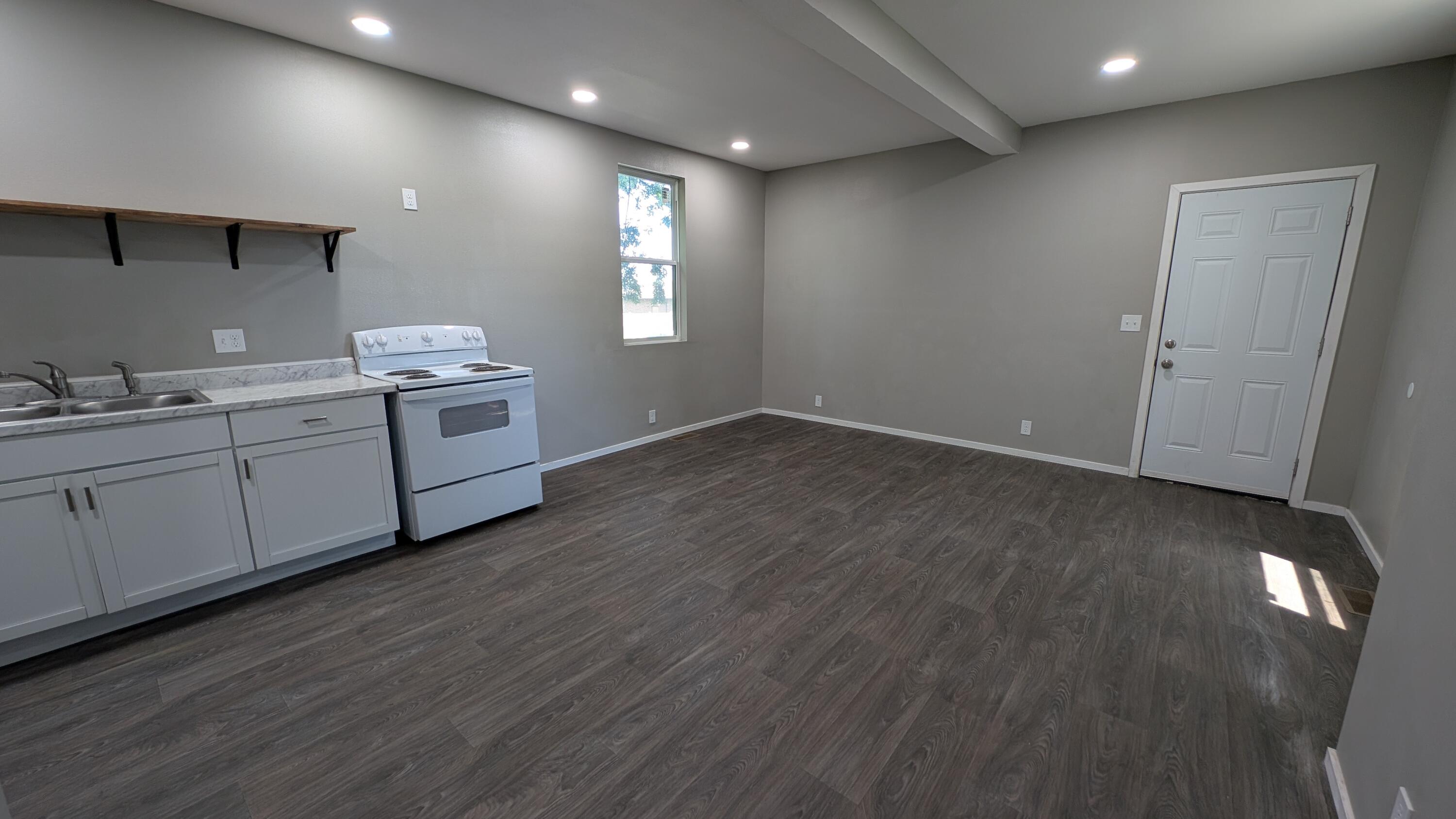 Photo 4 - Residential Lease for sale – 820 S Moffet Avenue  Joplin, MO