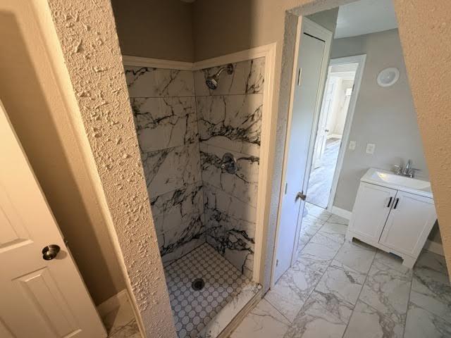 Photo 16 - Residential for sale – 881  County Road 393   Thayer, MO