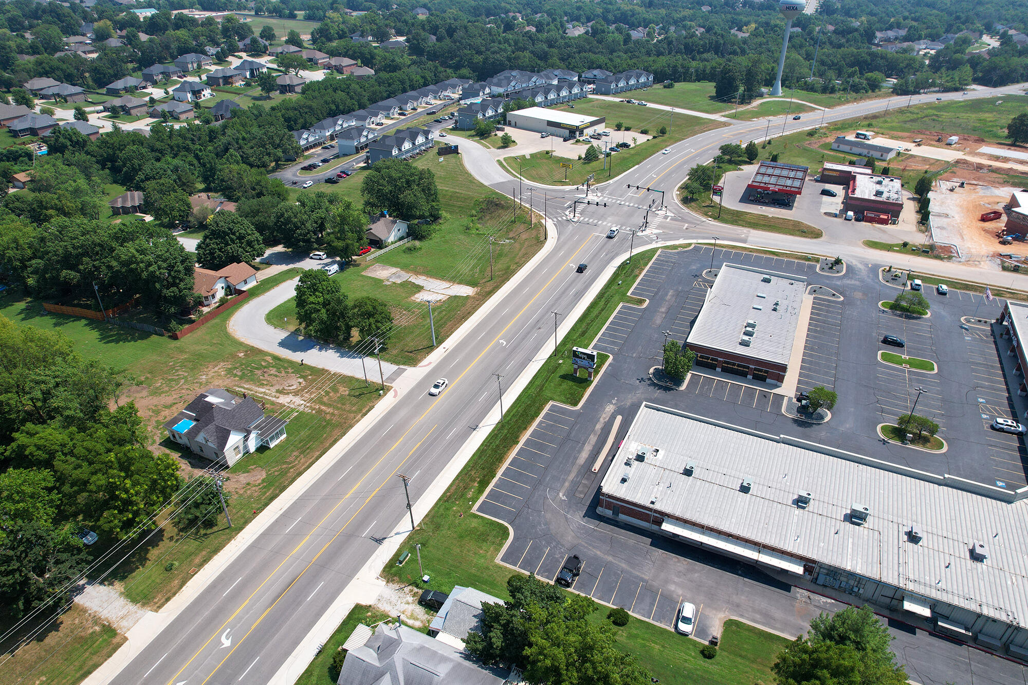 Photo 2 - Commercial Sale for sale – 607 E Mount Vernon Street  Nixa, MO
