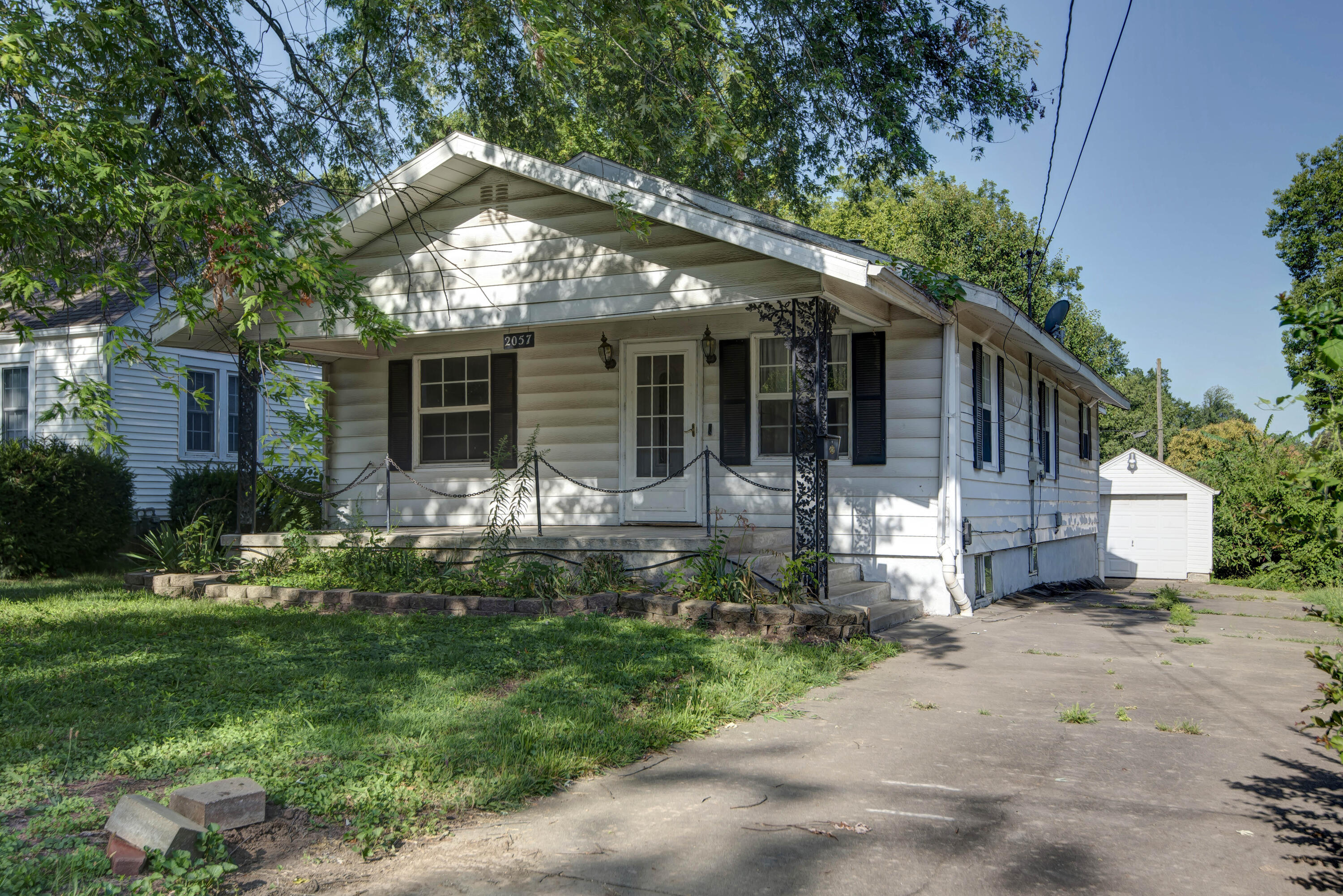 Photo 21 - Residential for sale – 2057 N Douglas Avenue  Springfield, MO