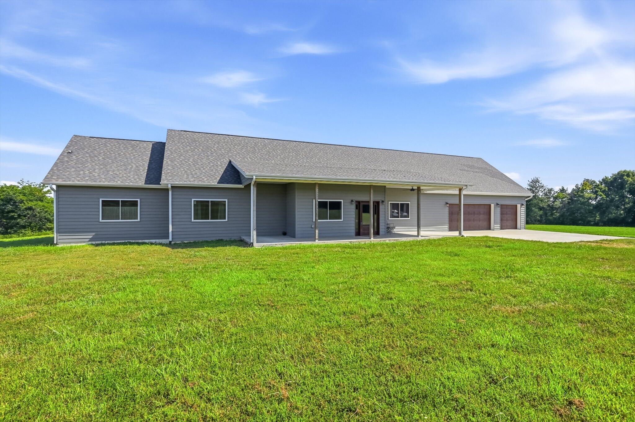 Photo 3 - Residential for sale – 212  Caboose Drive  Theodosia, MO