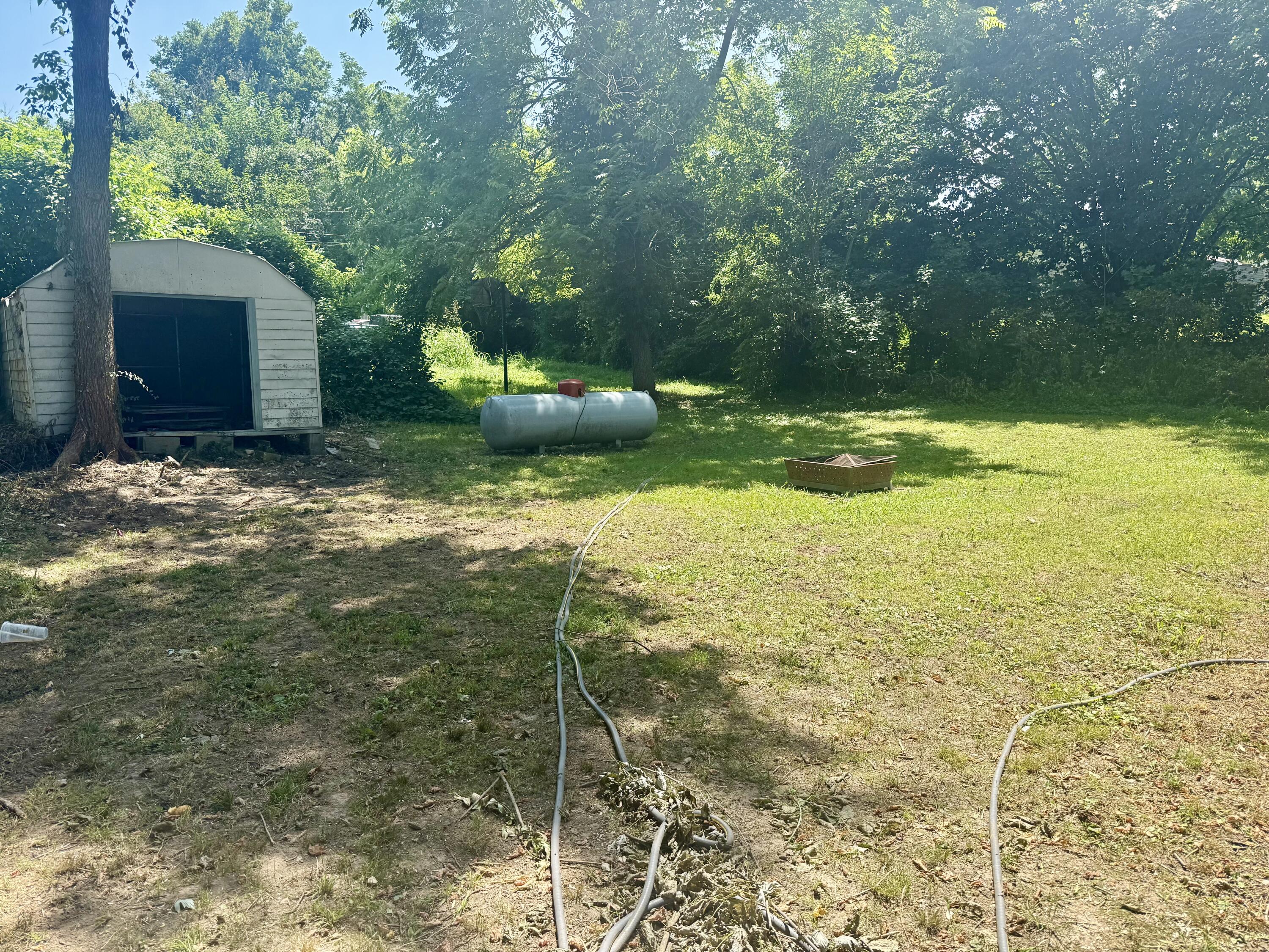Photo 10 - Residential for sale – 304  Ozark Street  Houston, MO