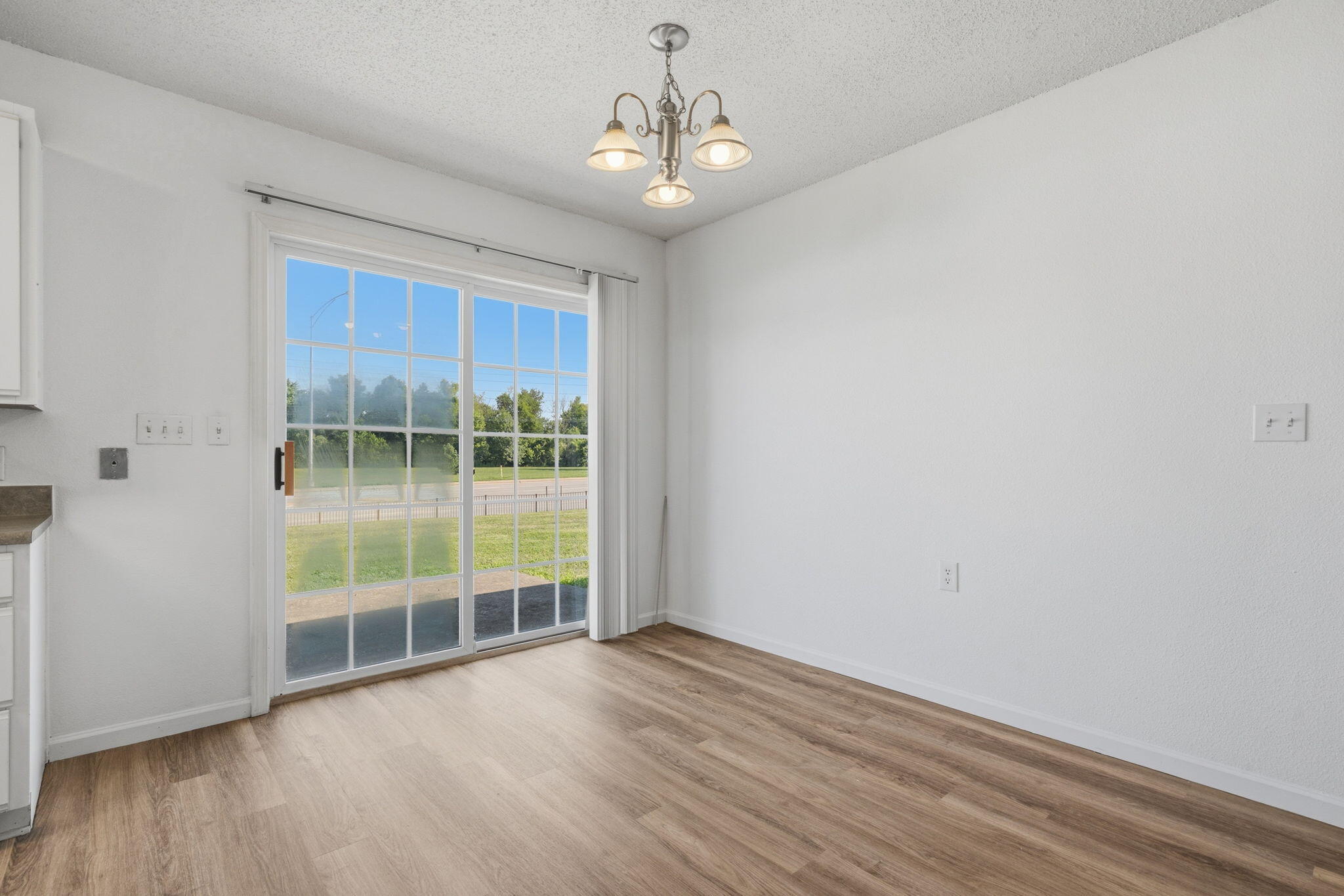 Photo 8 - Residential Lease for sale – 726 E Sunset Street  Springfield, MO