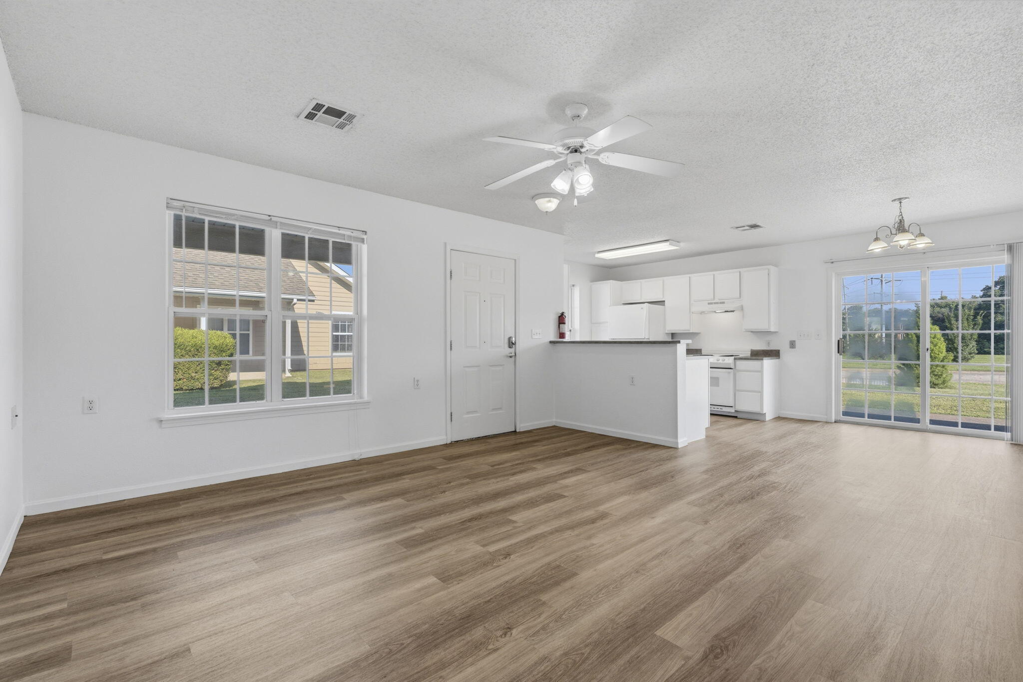 Photo 5 - Residential Lease for sale – 726 E Sunset Street  Springfield, MO